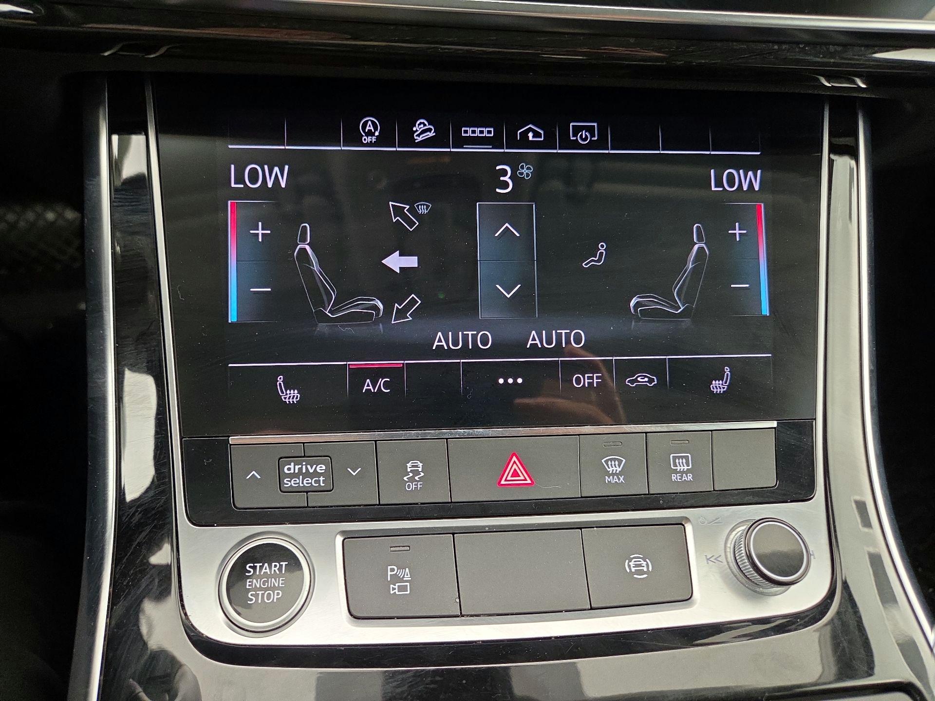 Thumbnail: 2022 Audi Q7 - 17