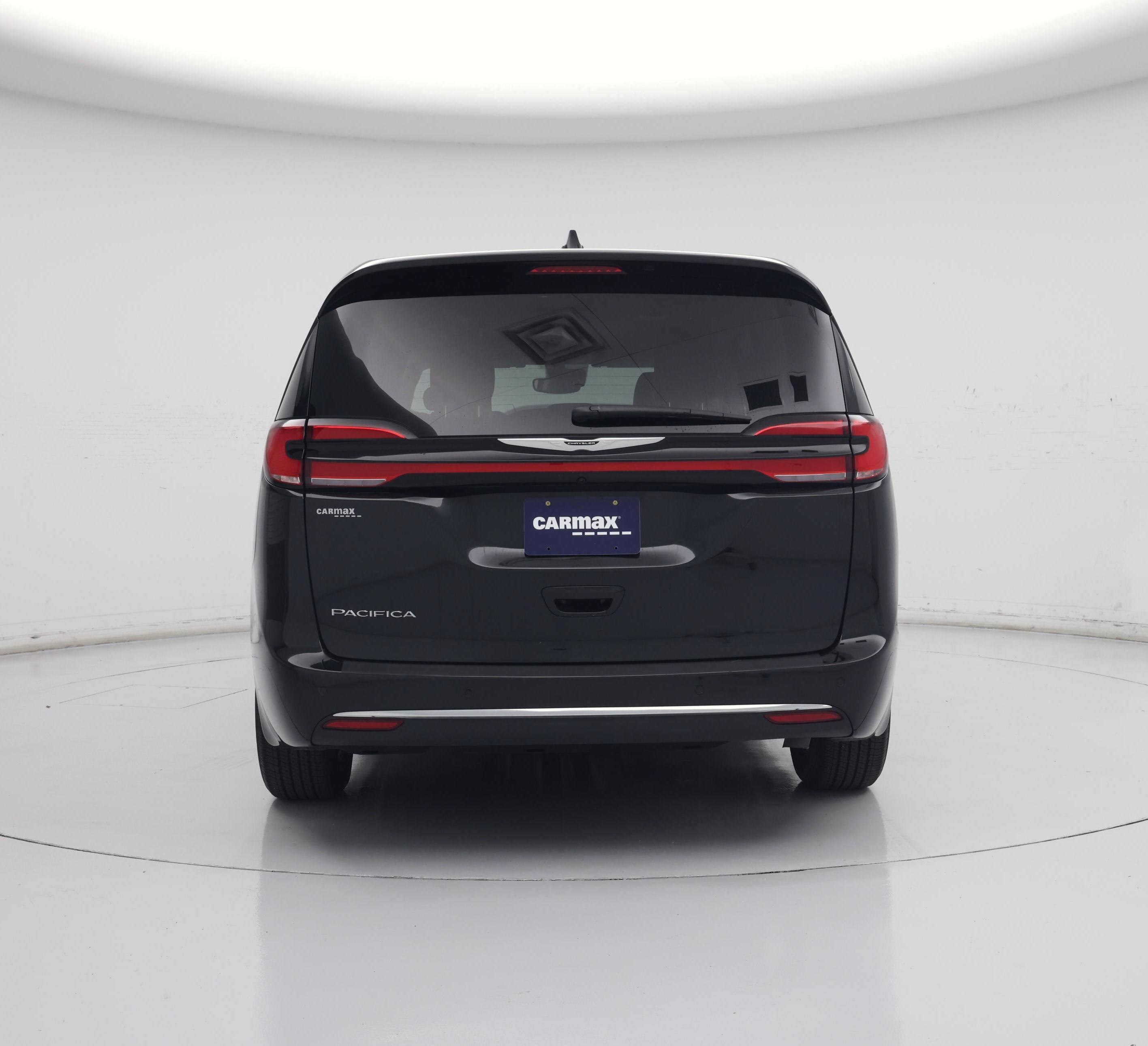 Thumbnail: 2023 Chrysler Pacifica - 6