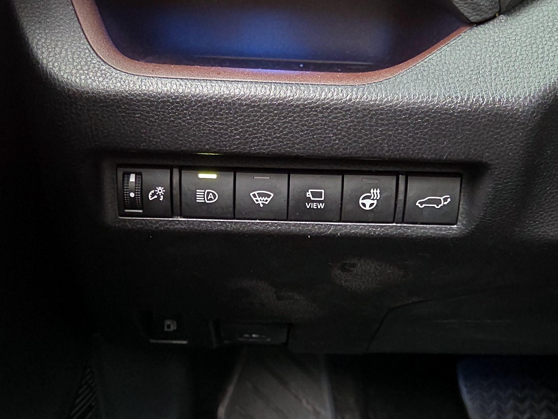 Thumbnail: 2022 Toyota RAV4 - 13