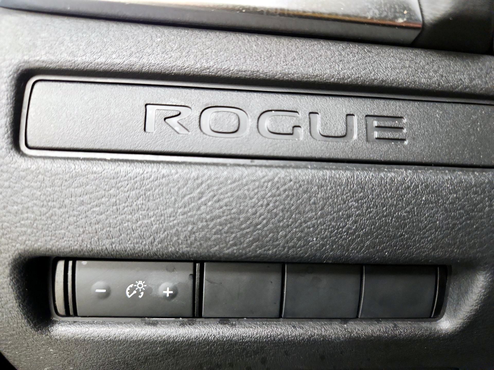 Thumbnail: 2023 Nissan Rogue - 13