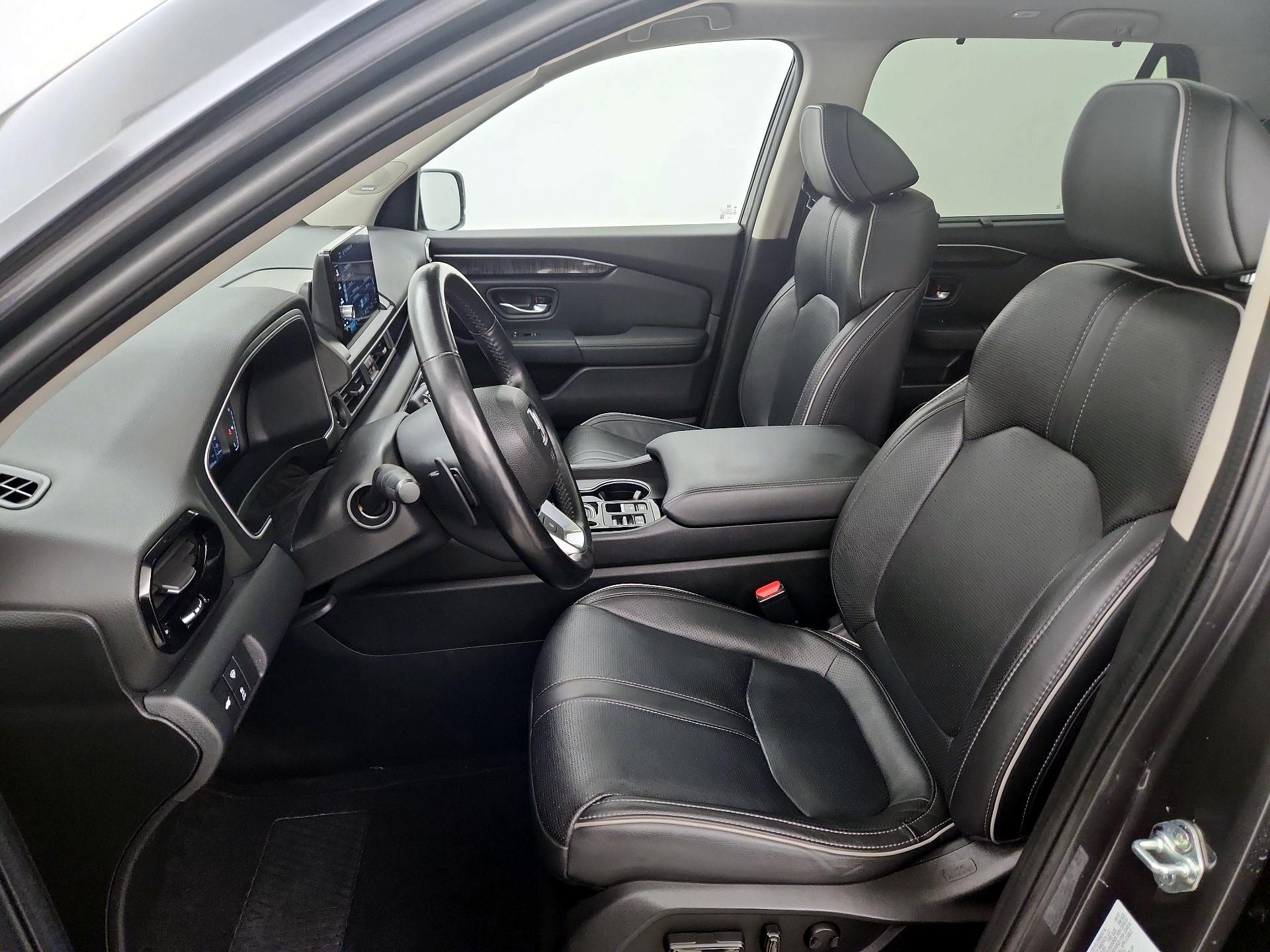 Thumbnail: 2023 Honda Pilot - 9