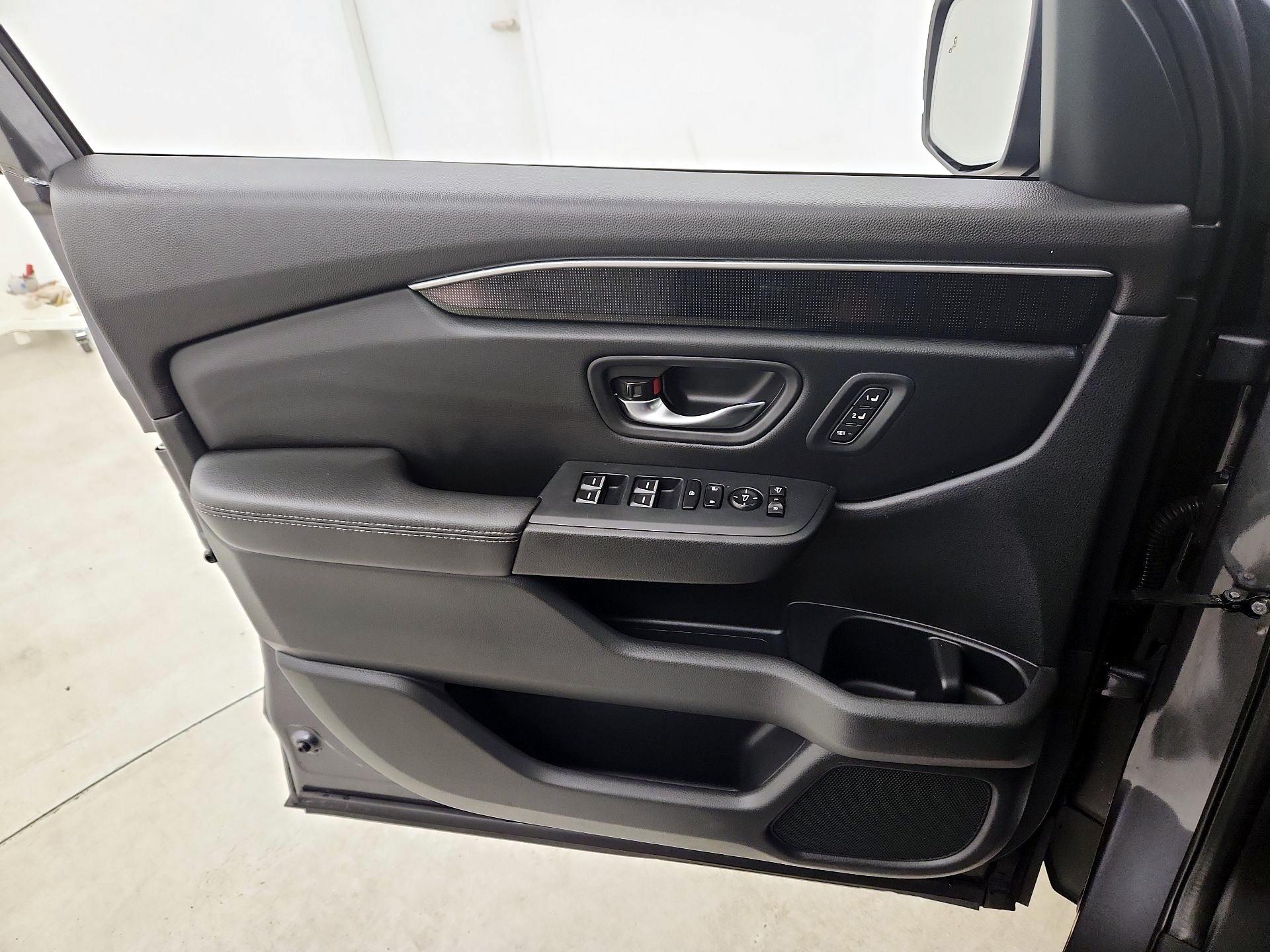 Thumbnail: 2023 Honda Pilot - 10
