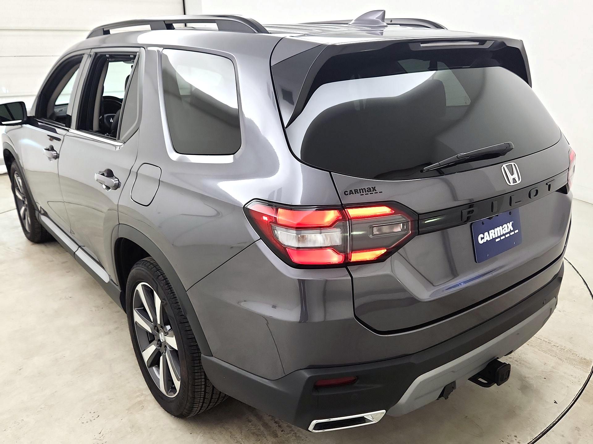 Thumbnail: 2023 Honda Pilot - 7