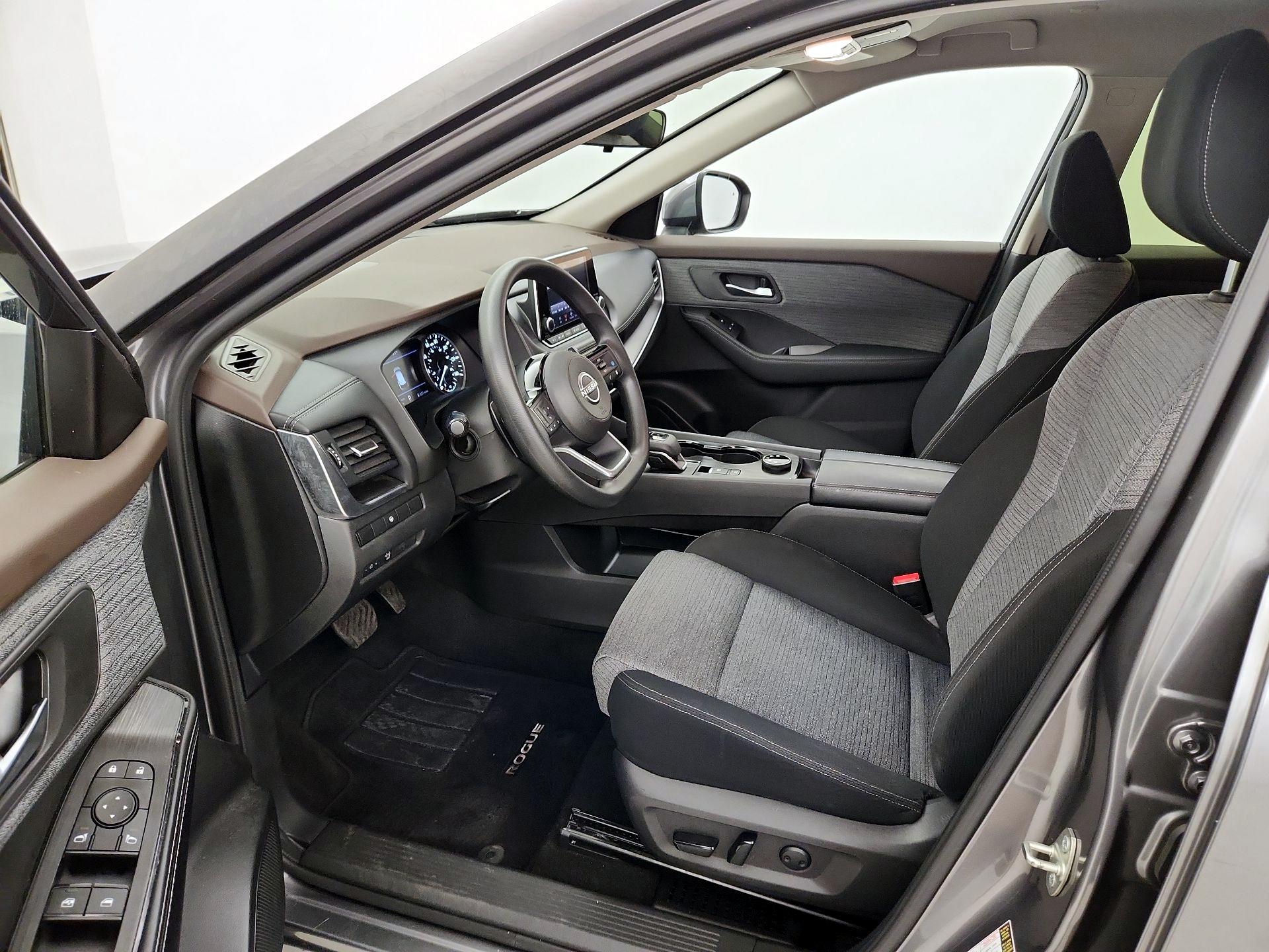 Thumbnail: 2023 Nissan Rogue - 11