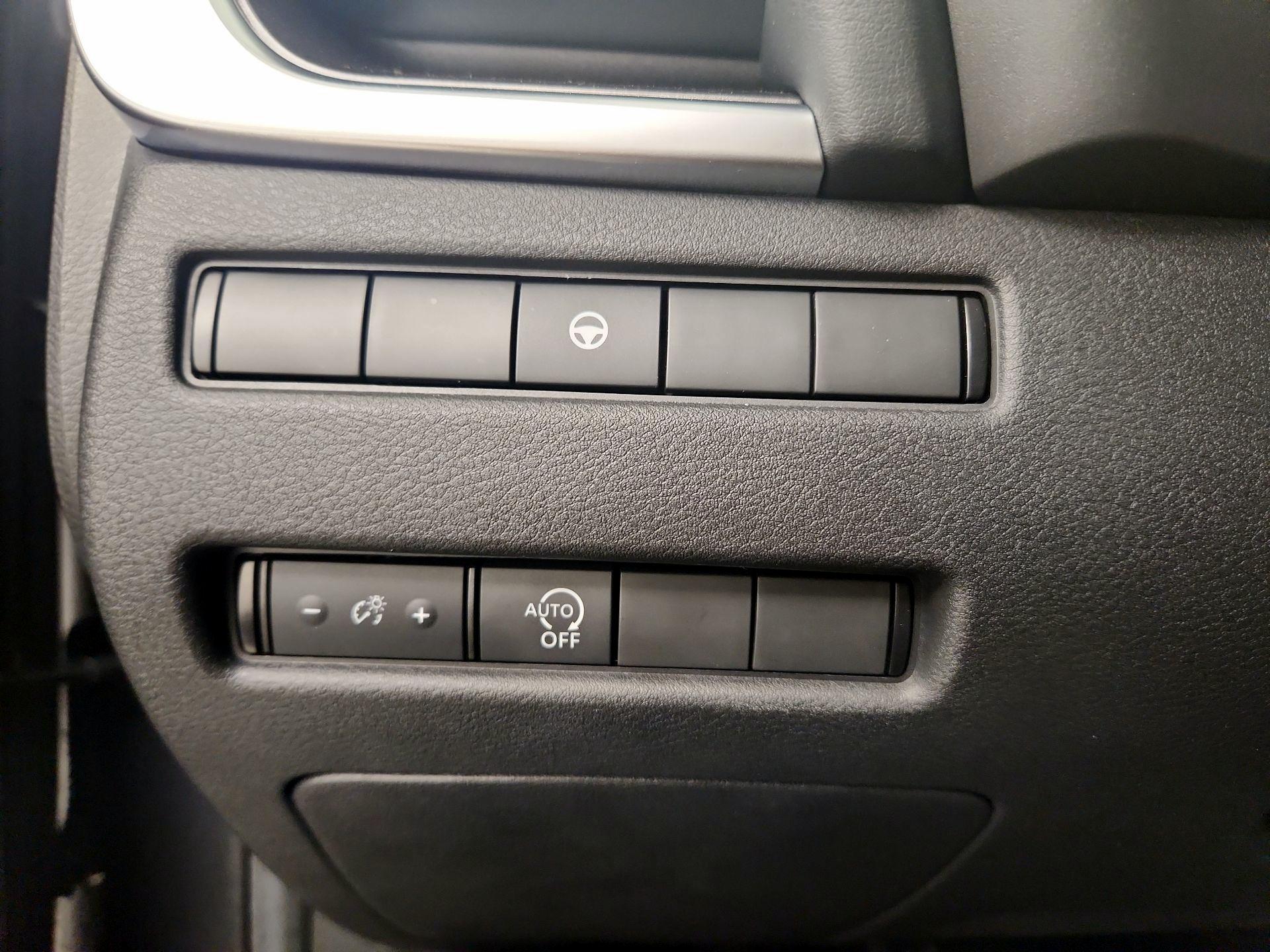 Thumbnail: 2023 Nissan Rogue - 13