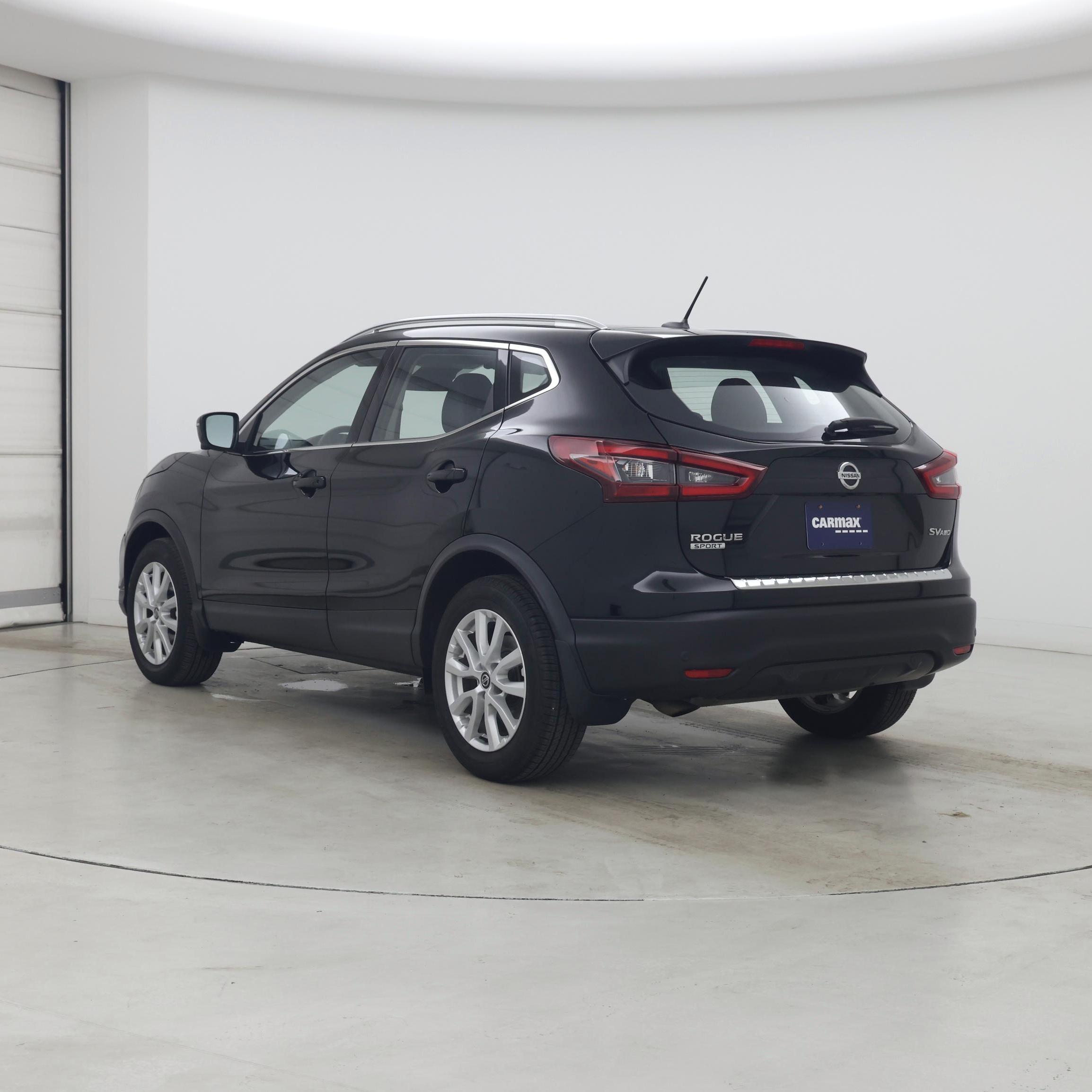 Thumbnail: 2022 Nissan Rogue Sport - 2