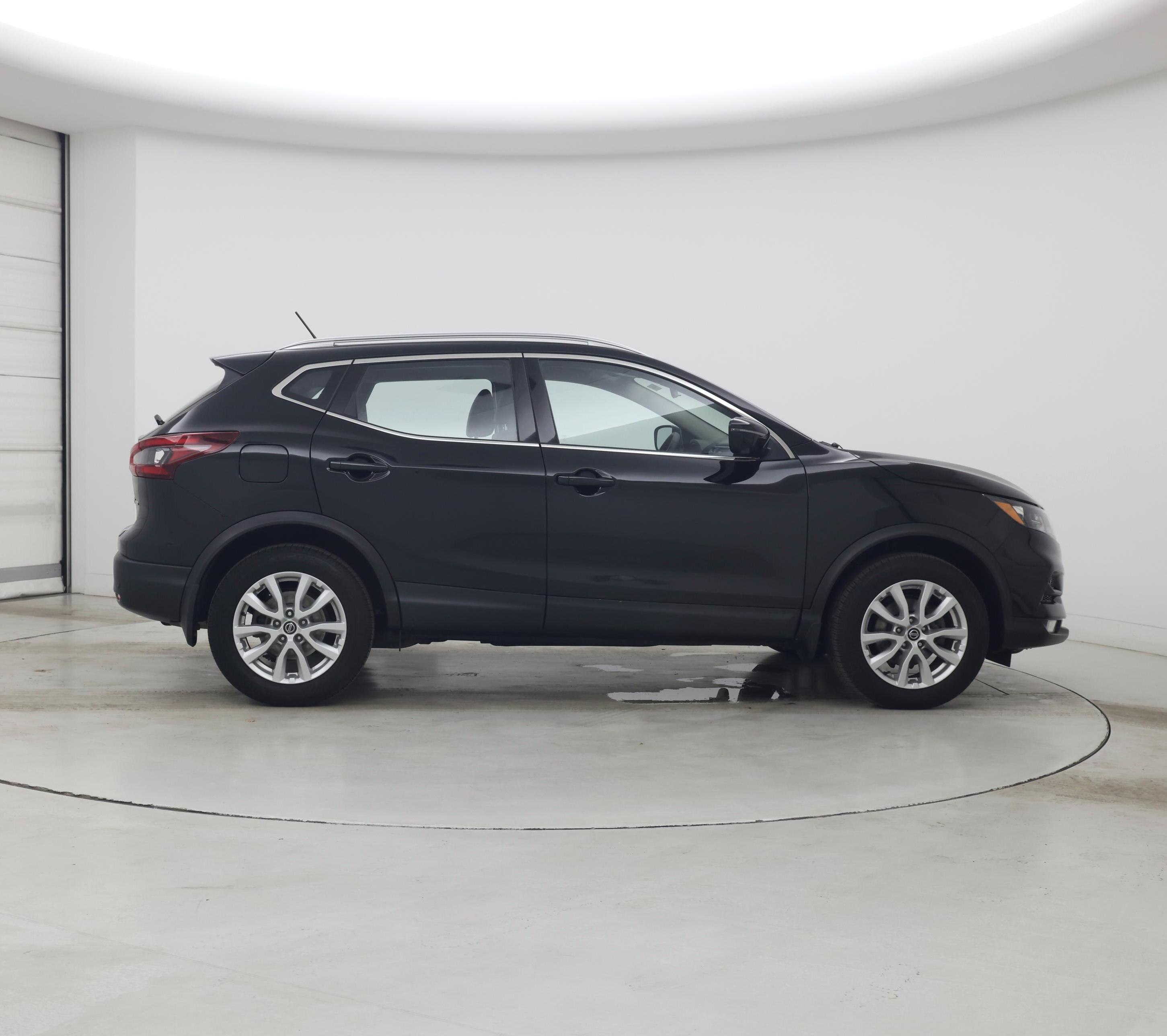 Thumbnail: 2022 Nissan Rogue Sport - 7