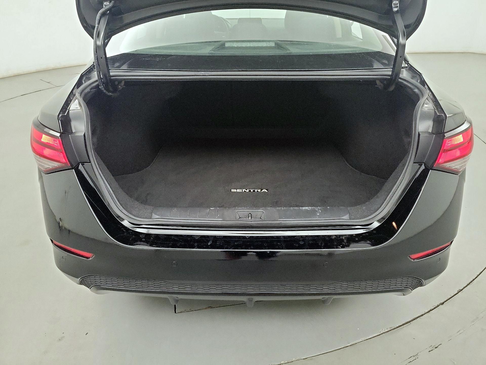 Thumbnail: 2024 Nissan Sentra - 18