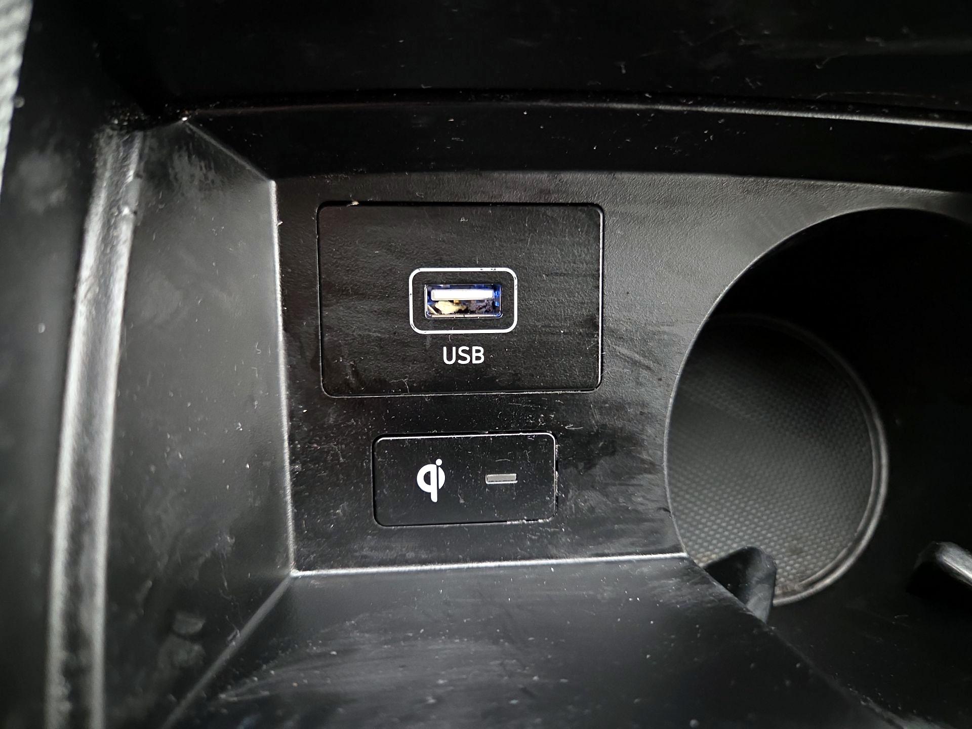 Thumbnail: 2023 Hyundai Santa Fe - 19