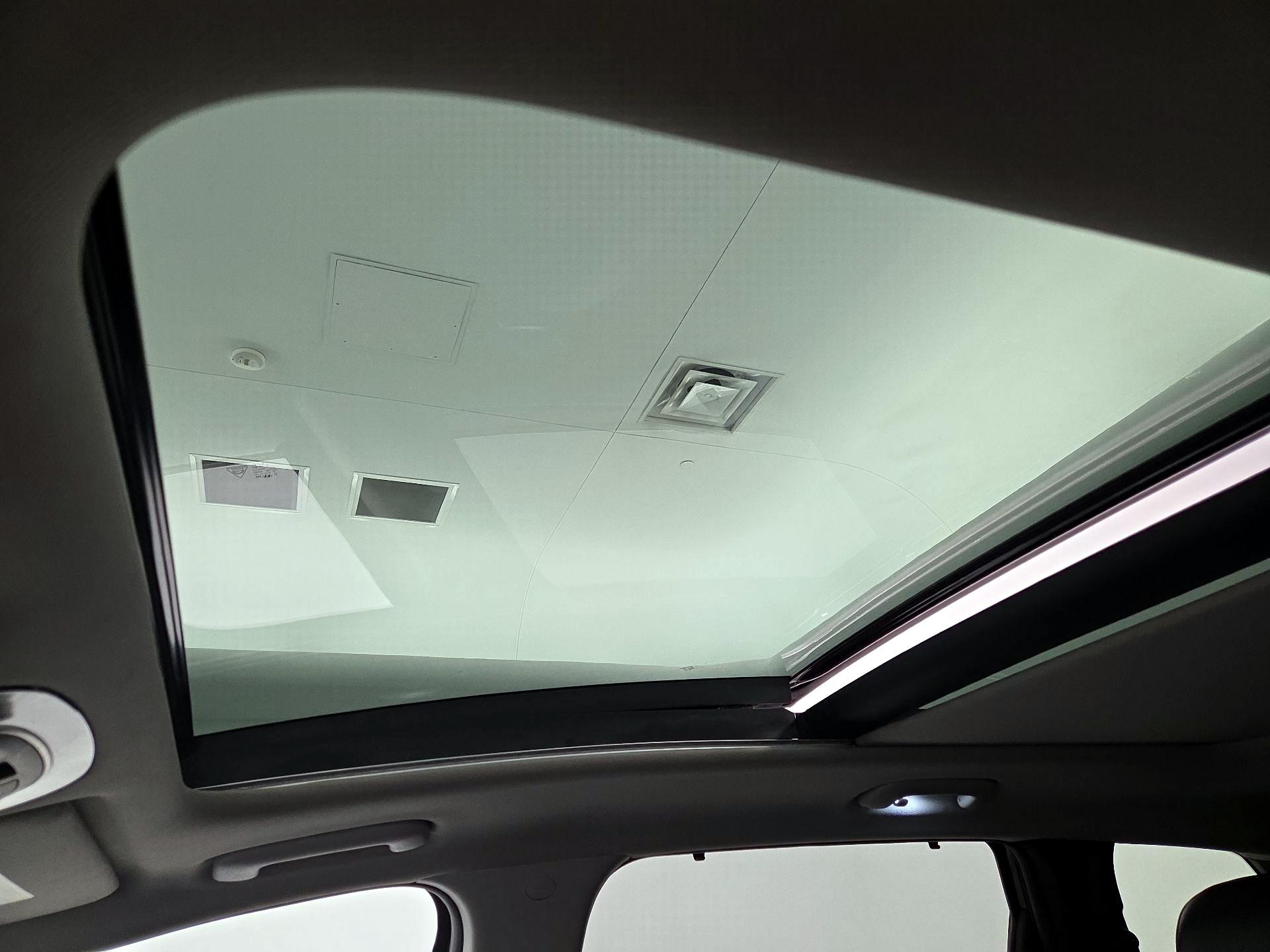 Thumbnail: 2023 Hyundai Santa Fe - 20