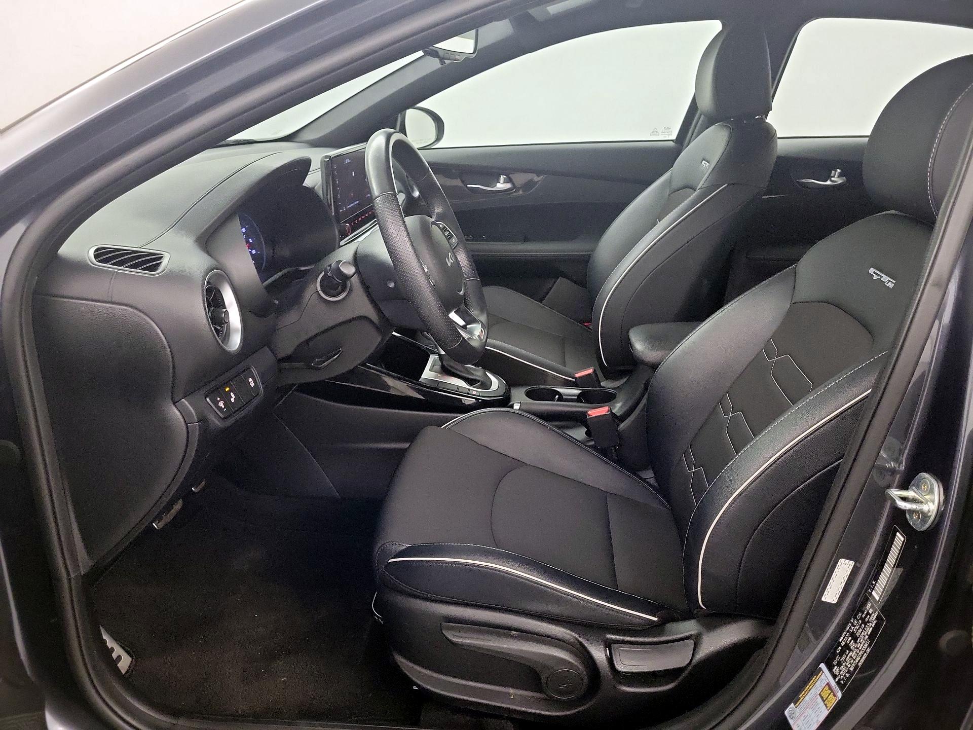 Thumbnail: 2023 Kia Forte - 11