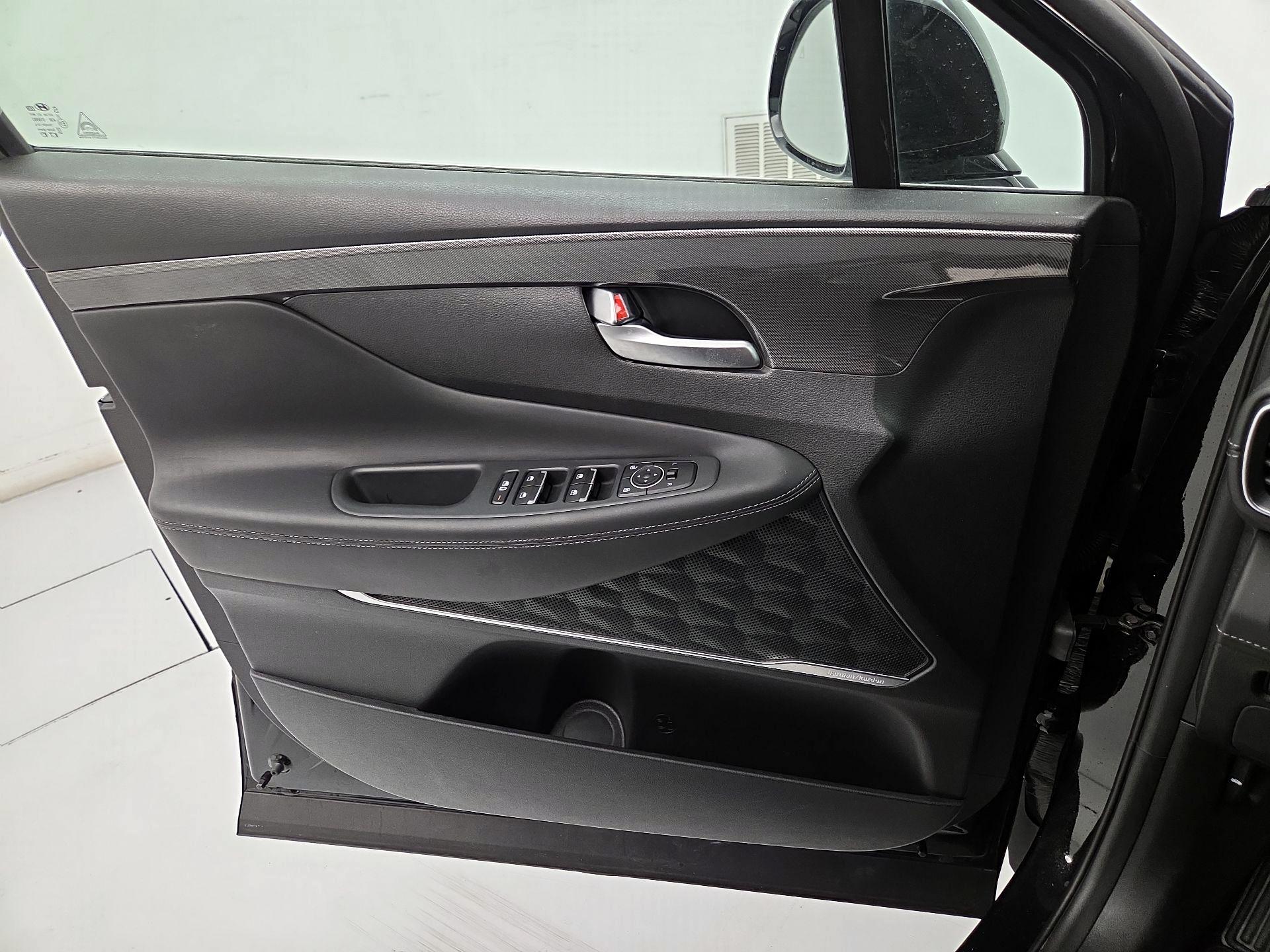 Thumbnail: 2023 Hyundai Santa Fe - 12