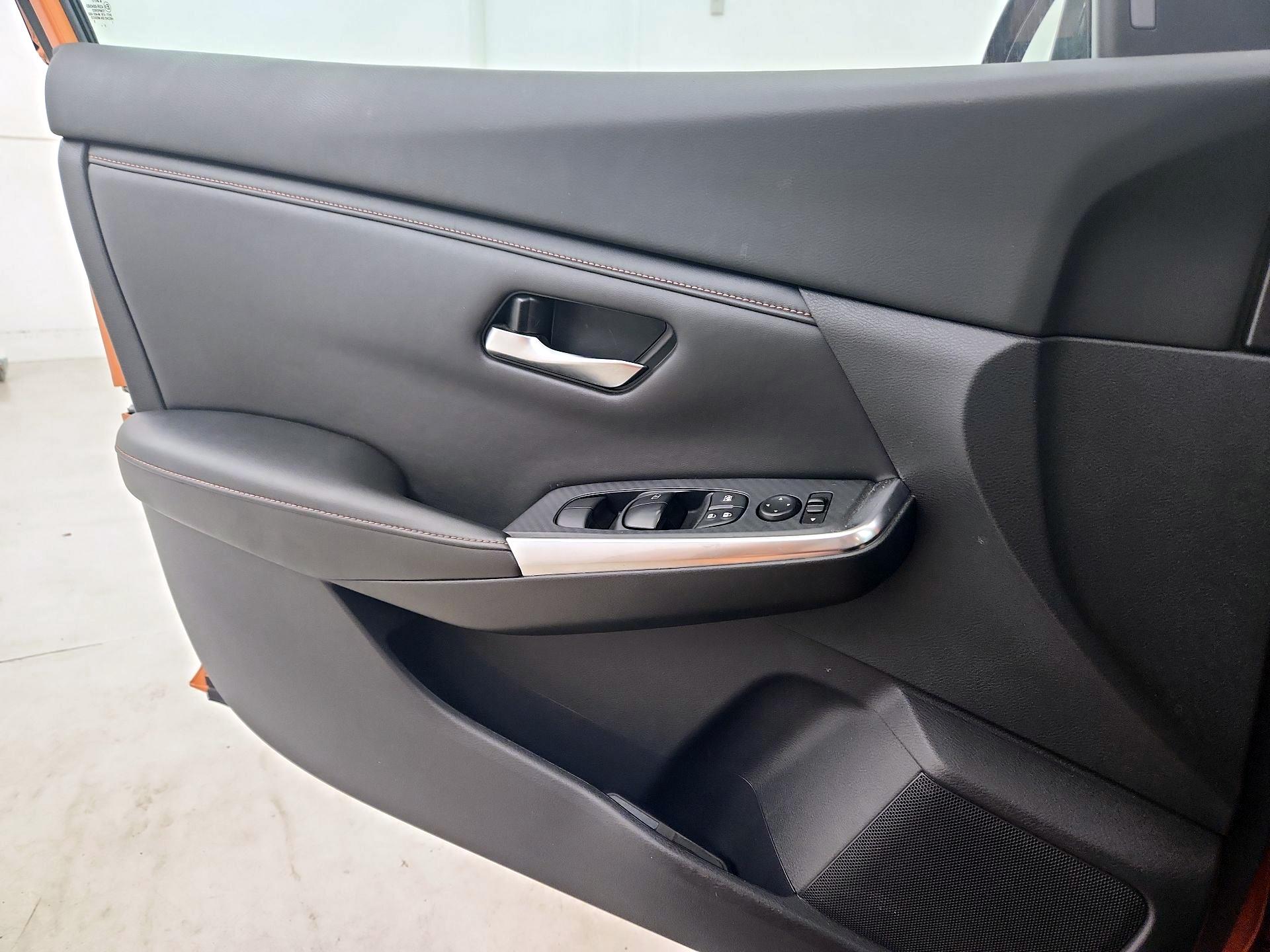 Thumbnail: 2021 Nissan Sentra - 12