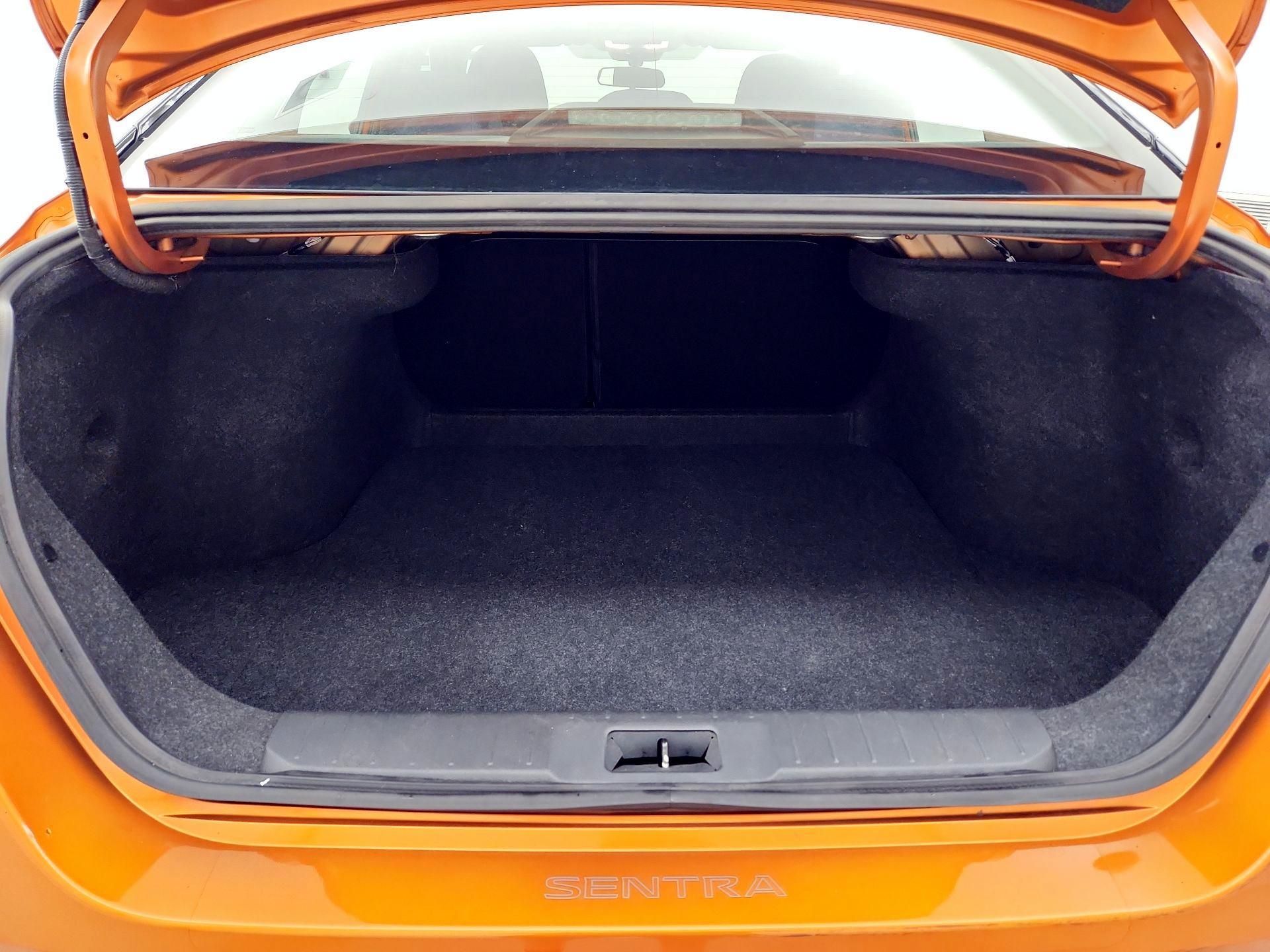 Thumbnail: 2021 Nissan Sentra - 20