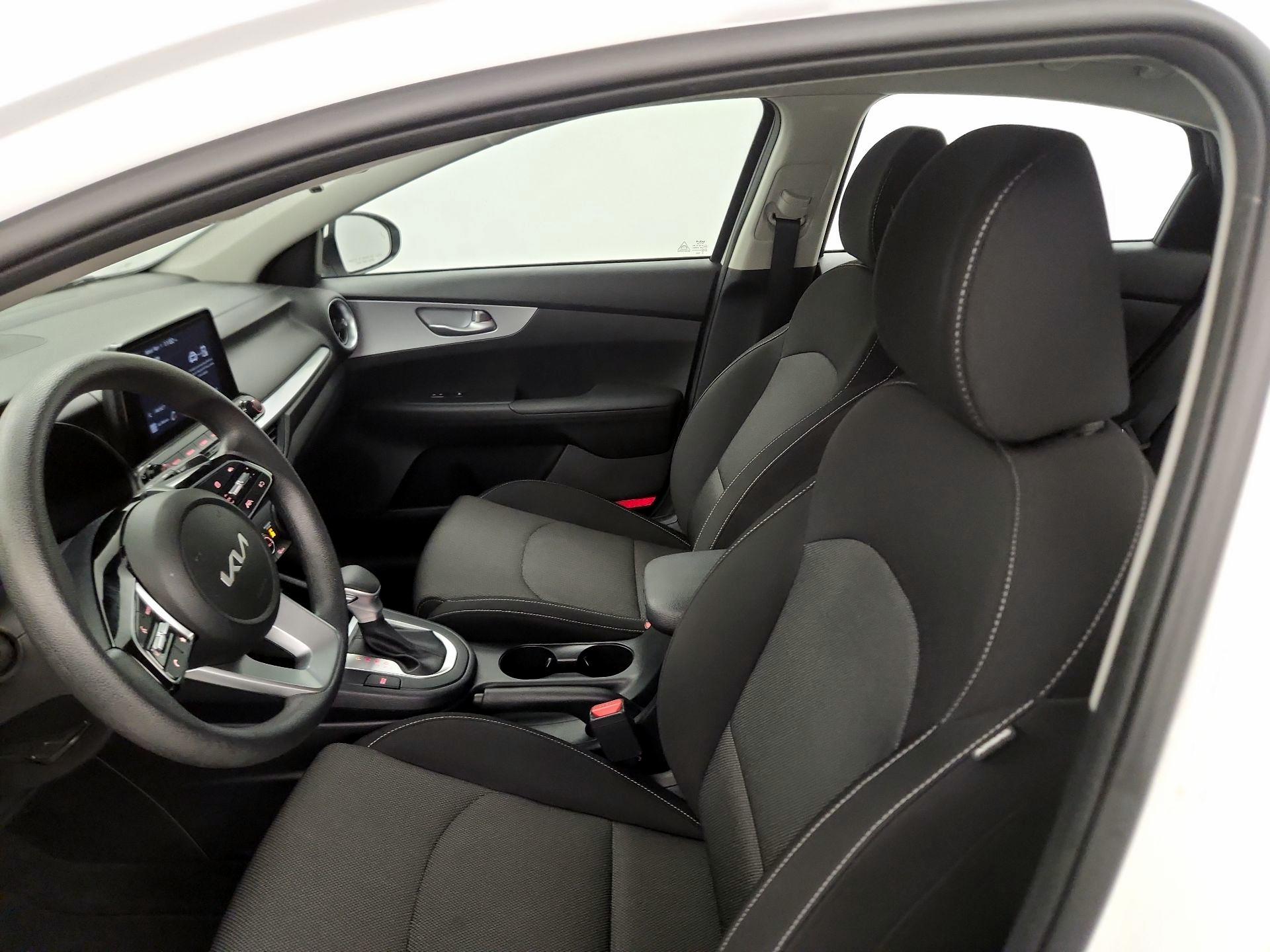 Thumbnail: 2023 Kia Forte - 11