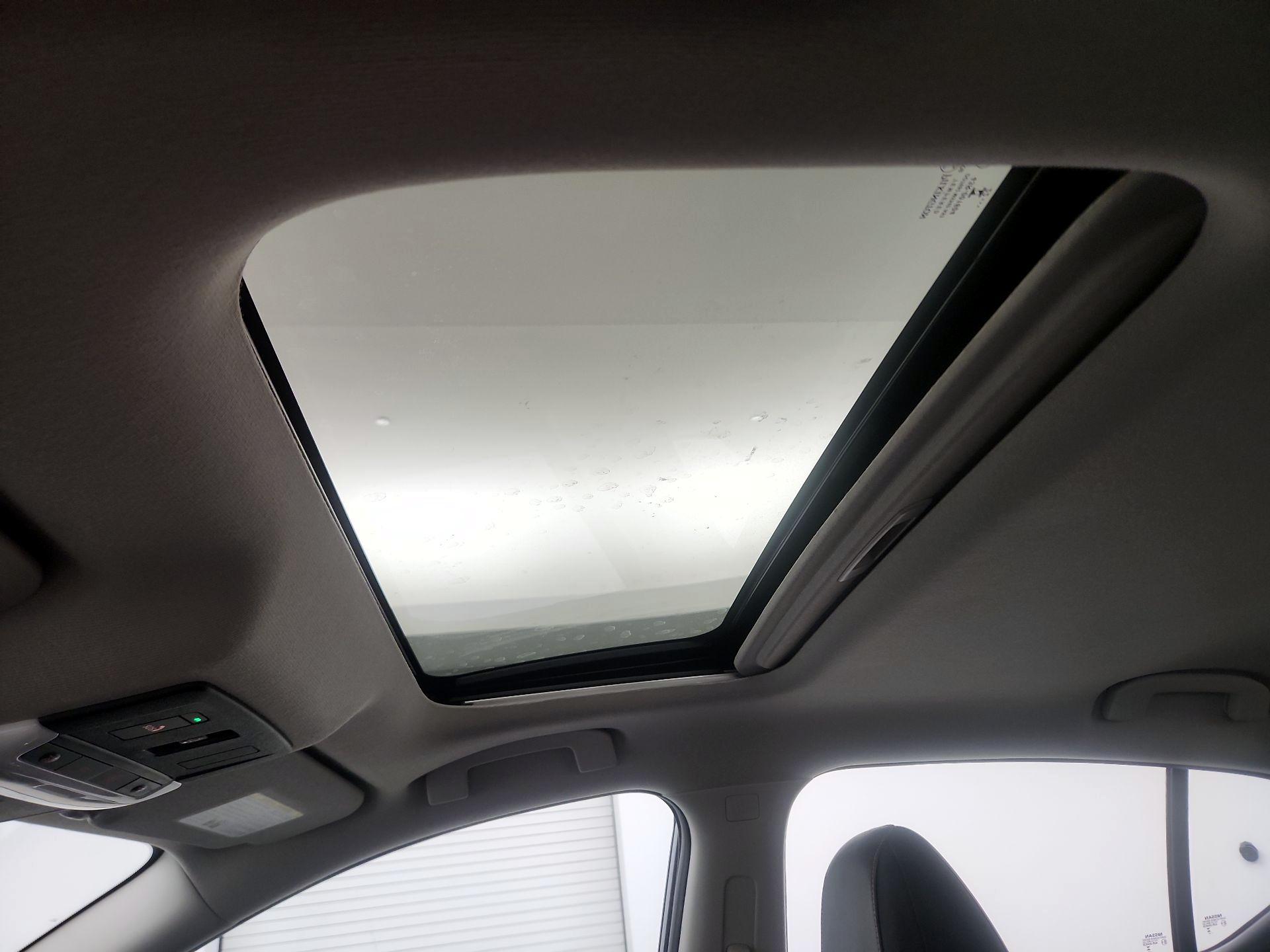 Thumbnail: 2023 Nissan Sentra - 18