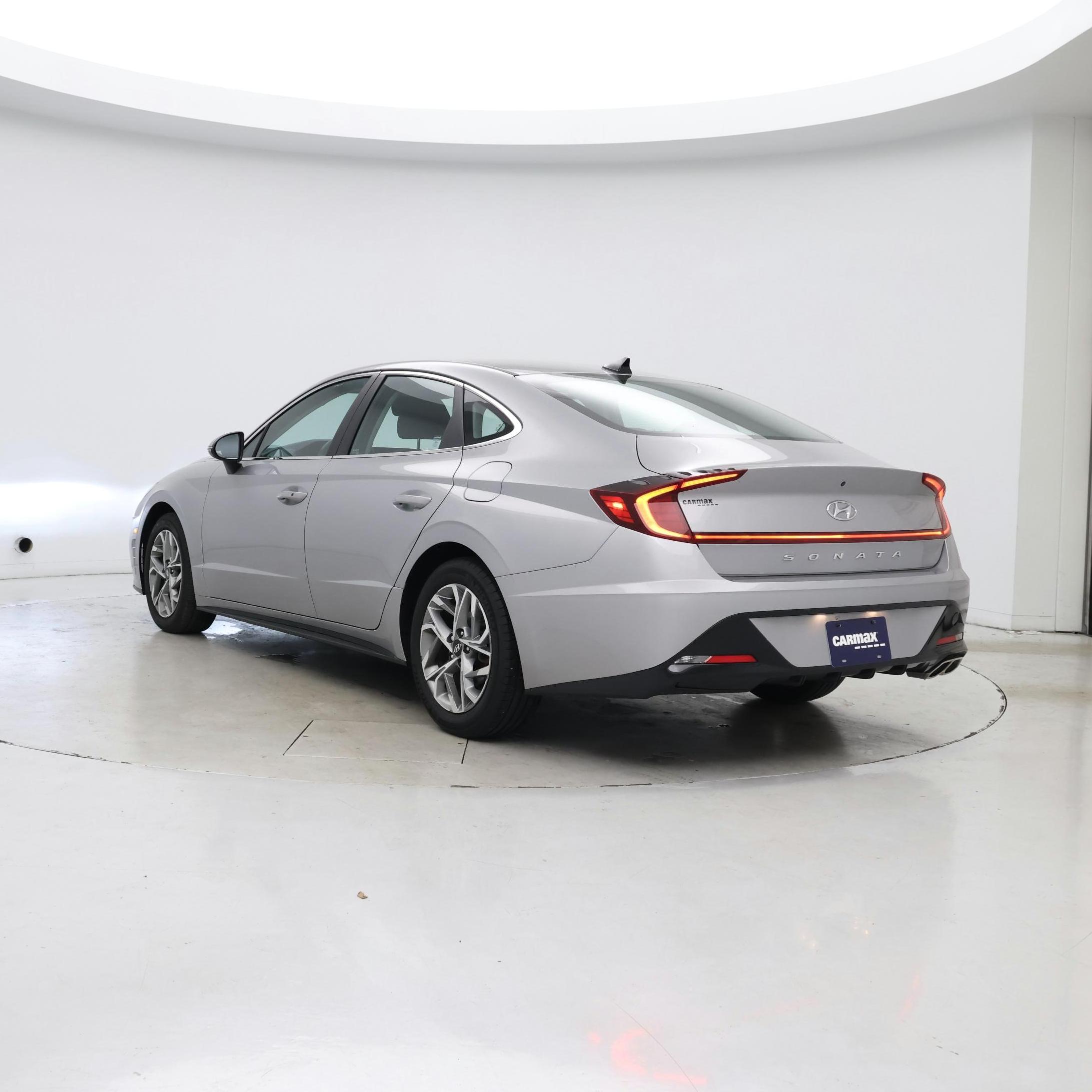 Thumbnail: 2023 Hyundai Sonata - 2