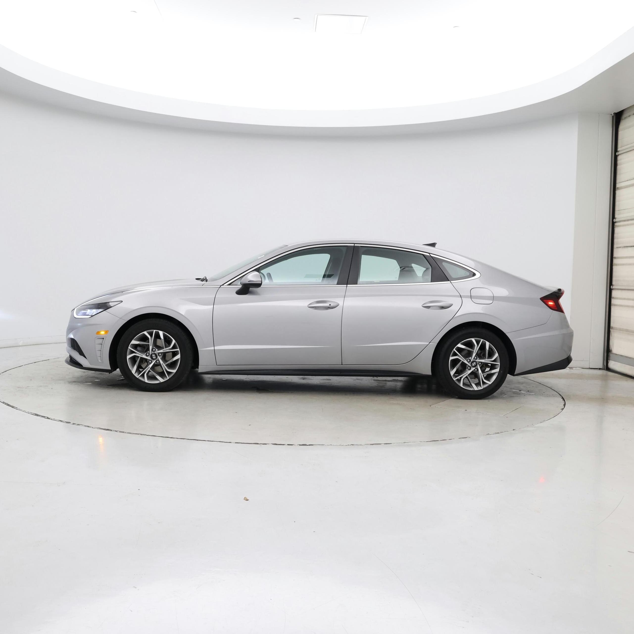 Thumbnail: 2023 Hyundai Sonata - 3