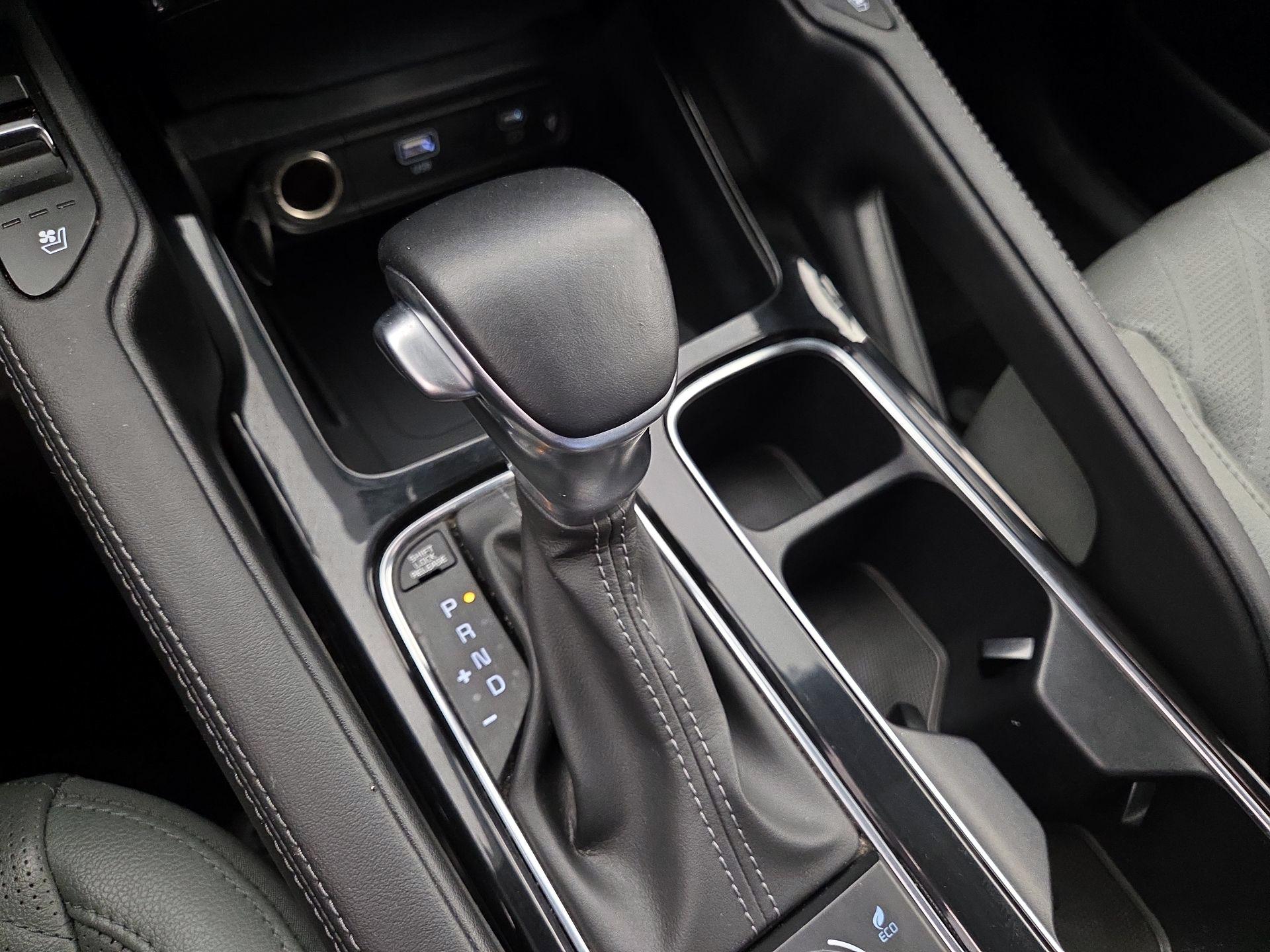 Thumbnail: 2023 Kia Telluride - 18