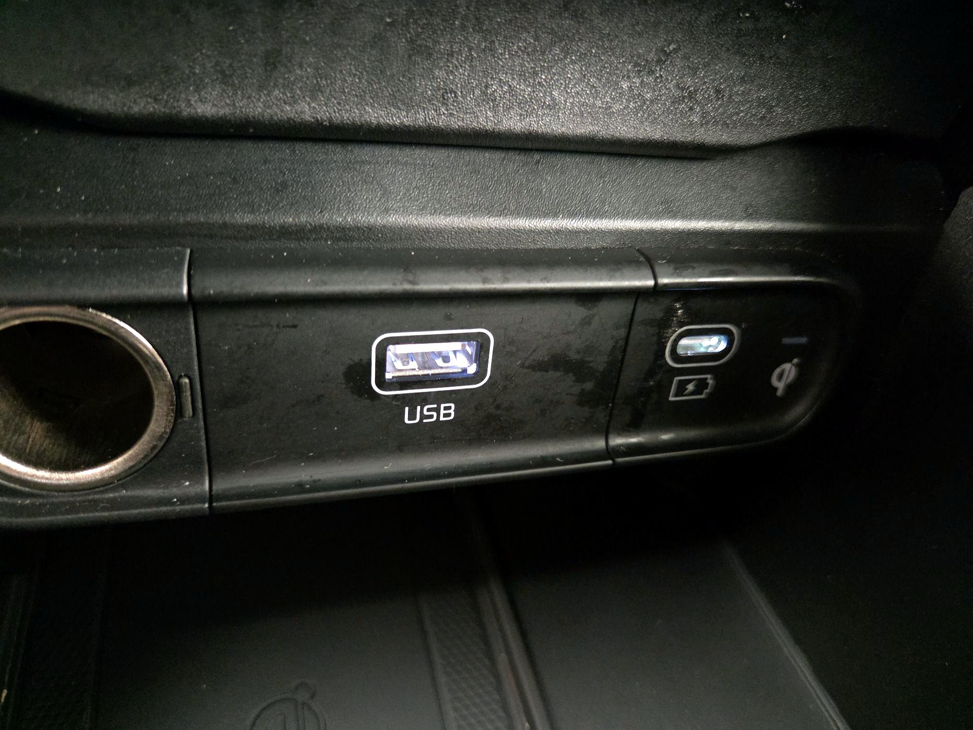 Thumbnail: 2023 Kia Telluride - 19