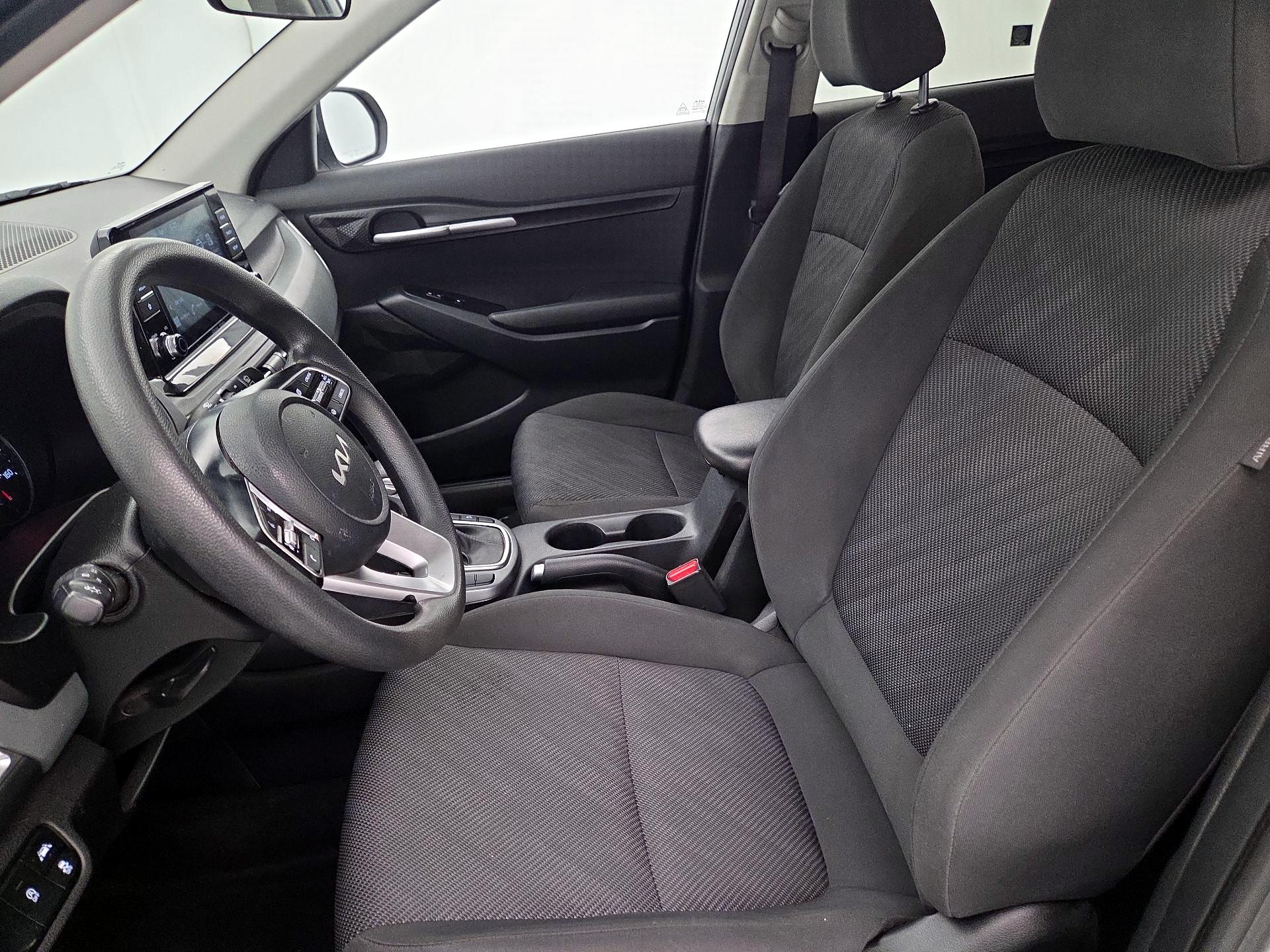 Thumbnail: 2023 Kia Seltos - 11