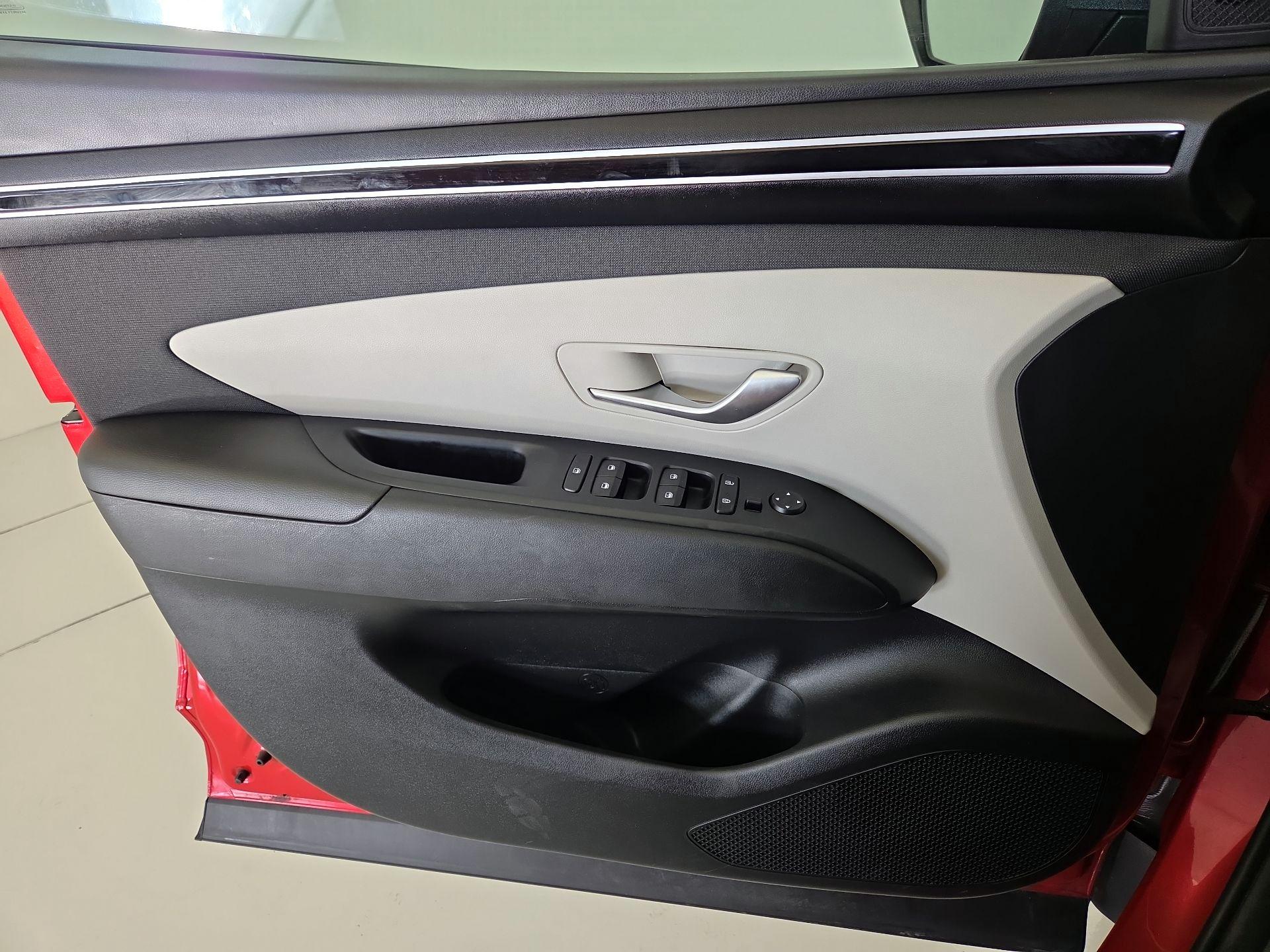 Thumbnail: 2023 Hyundai Tucson - 12