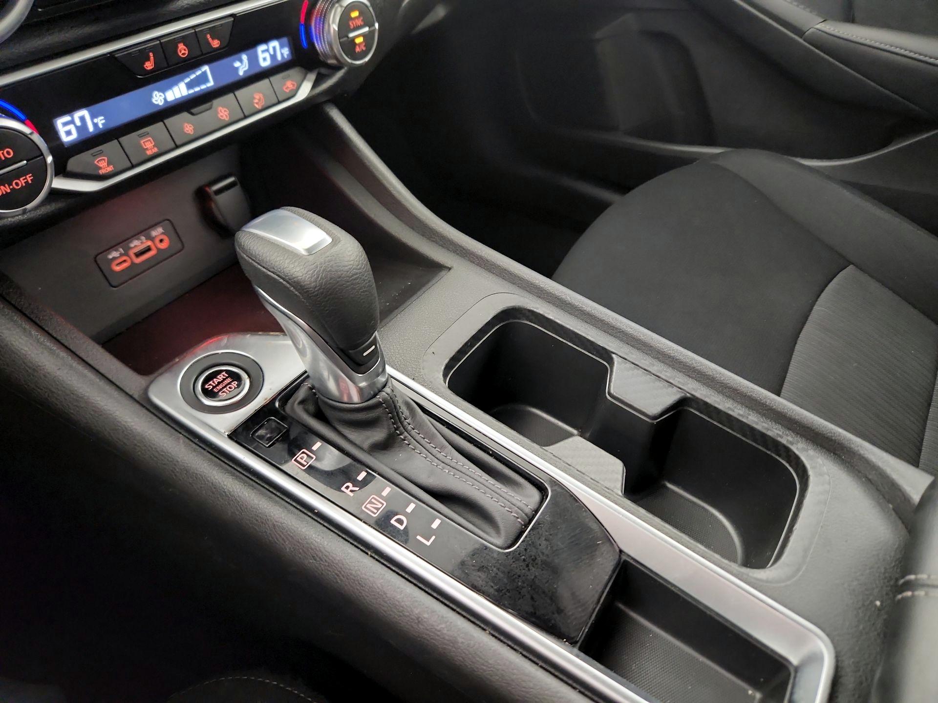 Thumbnail: 2023 Nissan Sentra - 17