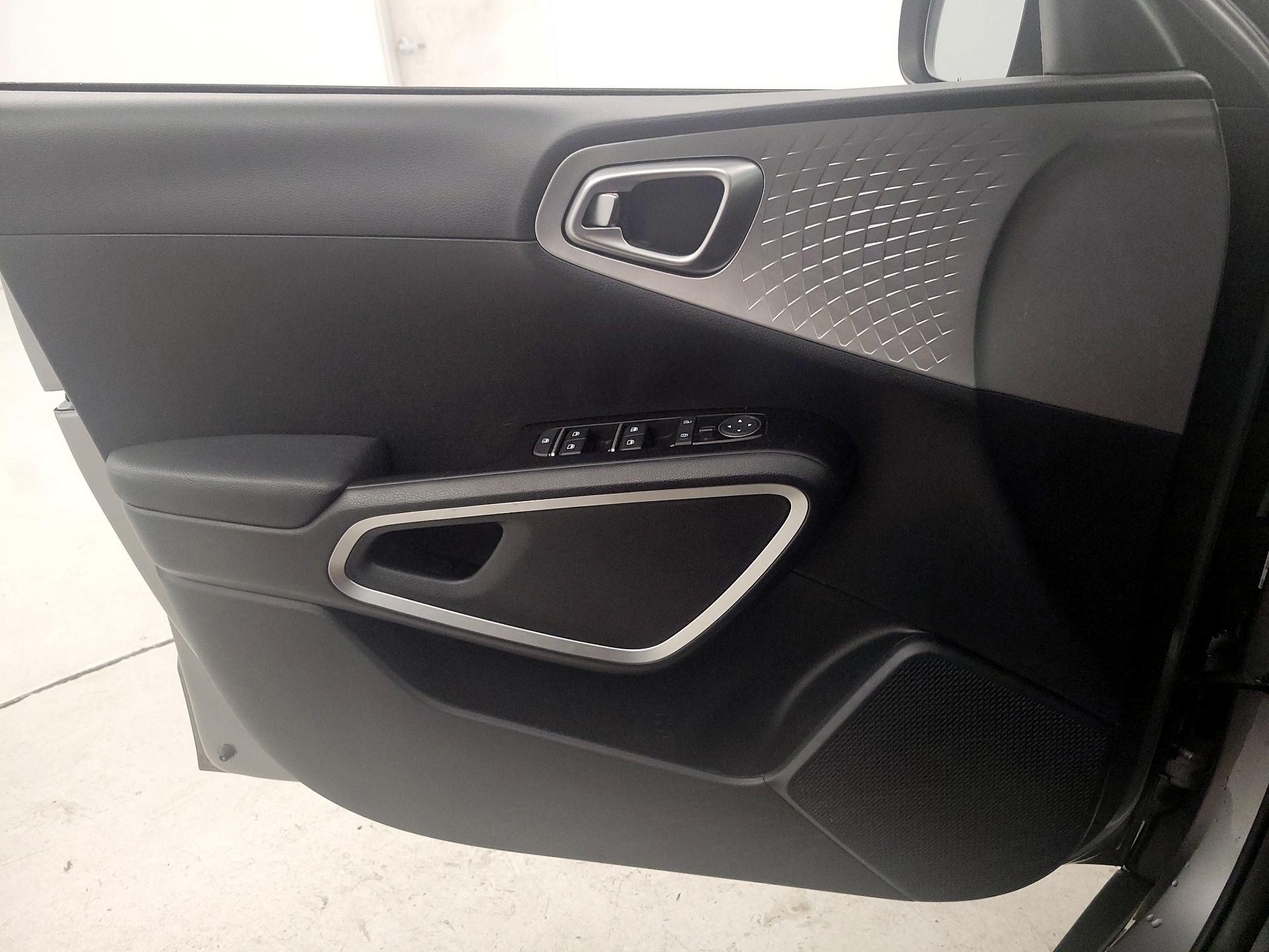 Thumbnail: 2023 Kia Soul - 12