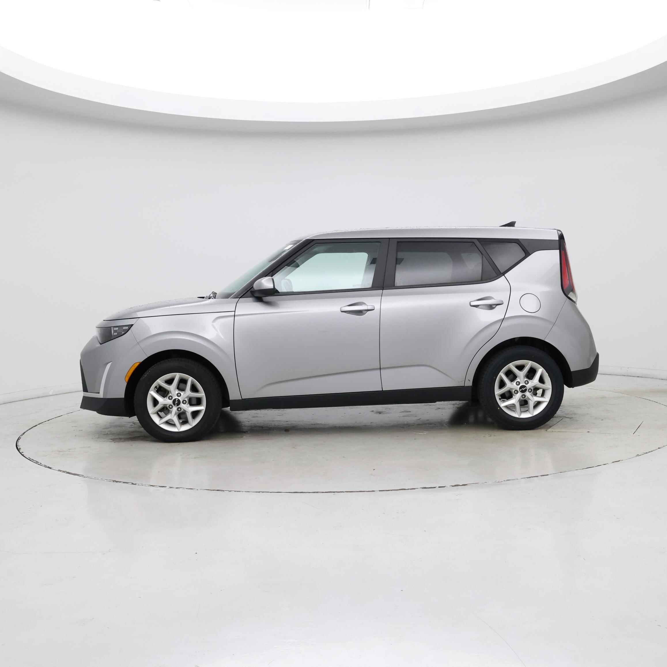 Thumbnail: 2023 Kia Soul - 3