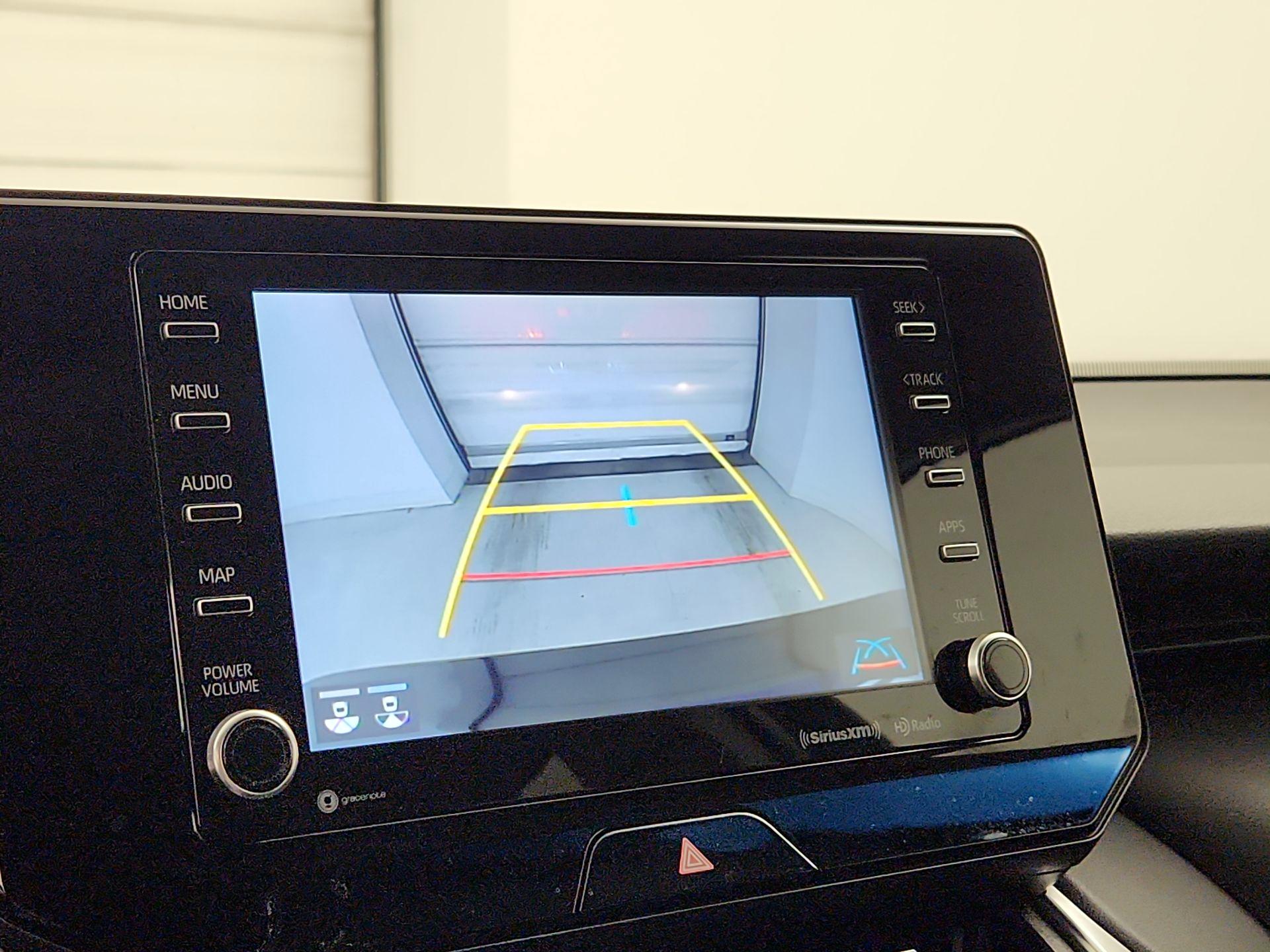 Thumbnail: 2021 Toyota Venza - 14