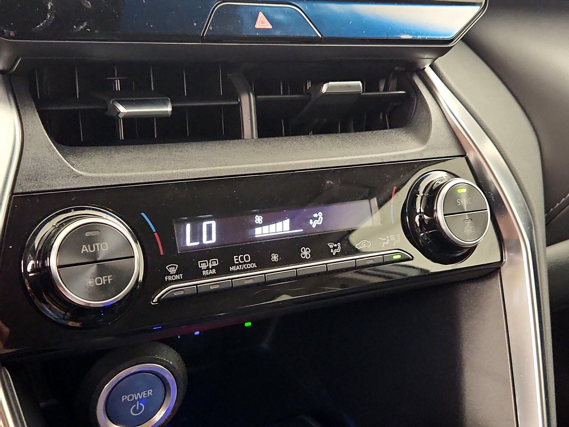 Thumbnail: 2021 Toyota Venza - 16