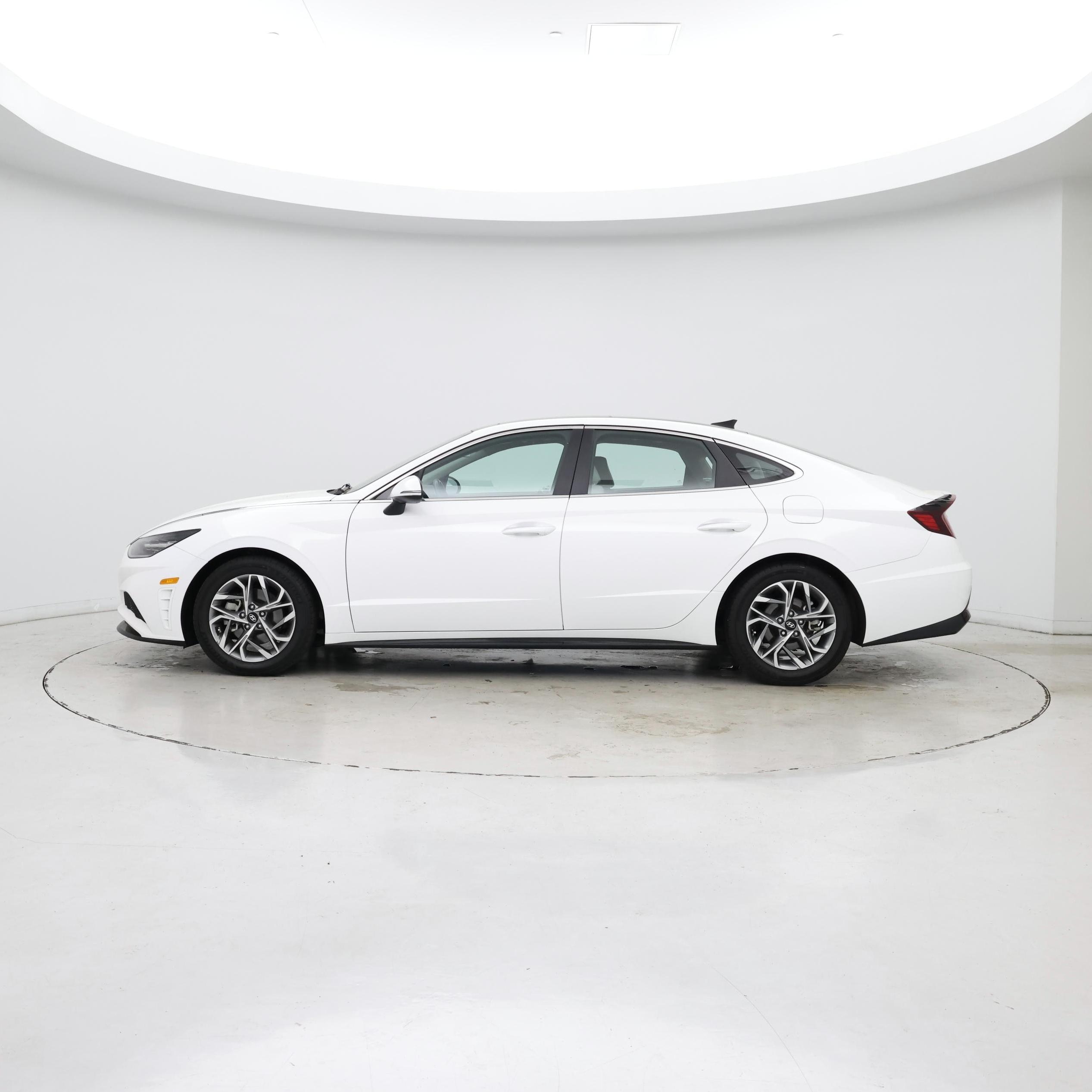 Thumbnail: 2023 Hyundai Sonata - 3