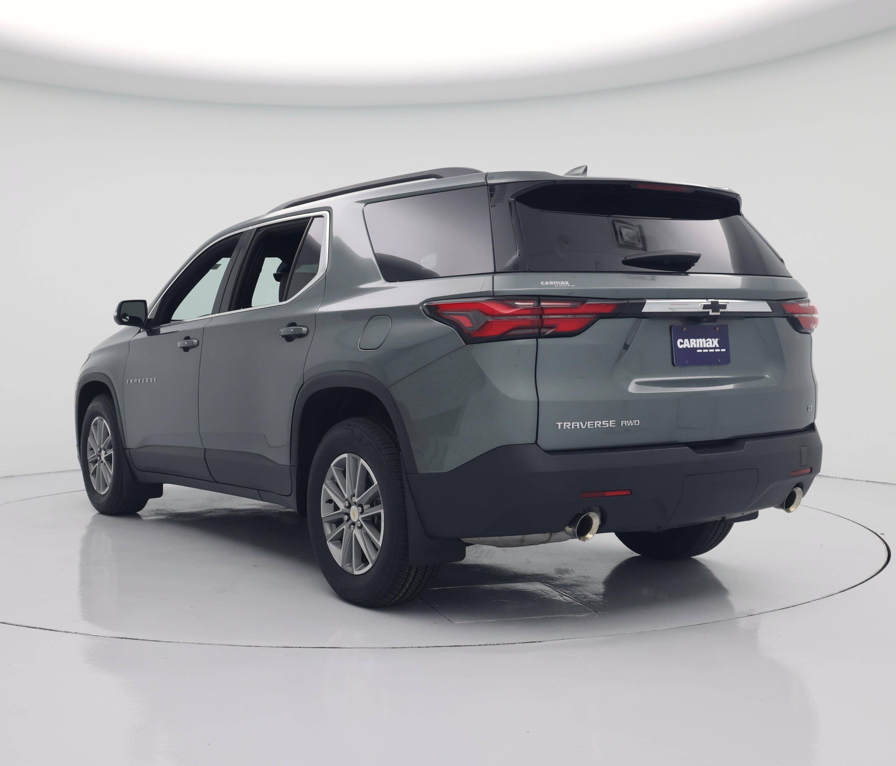 Thumbnail: 2023 Chevrolet Traverse - 2