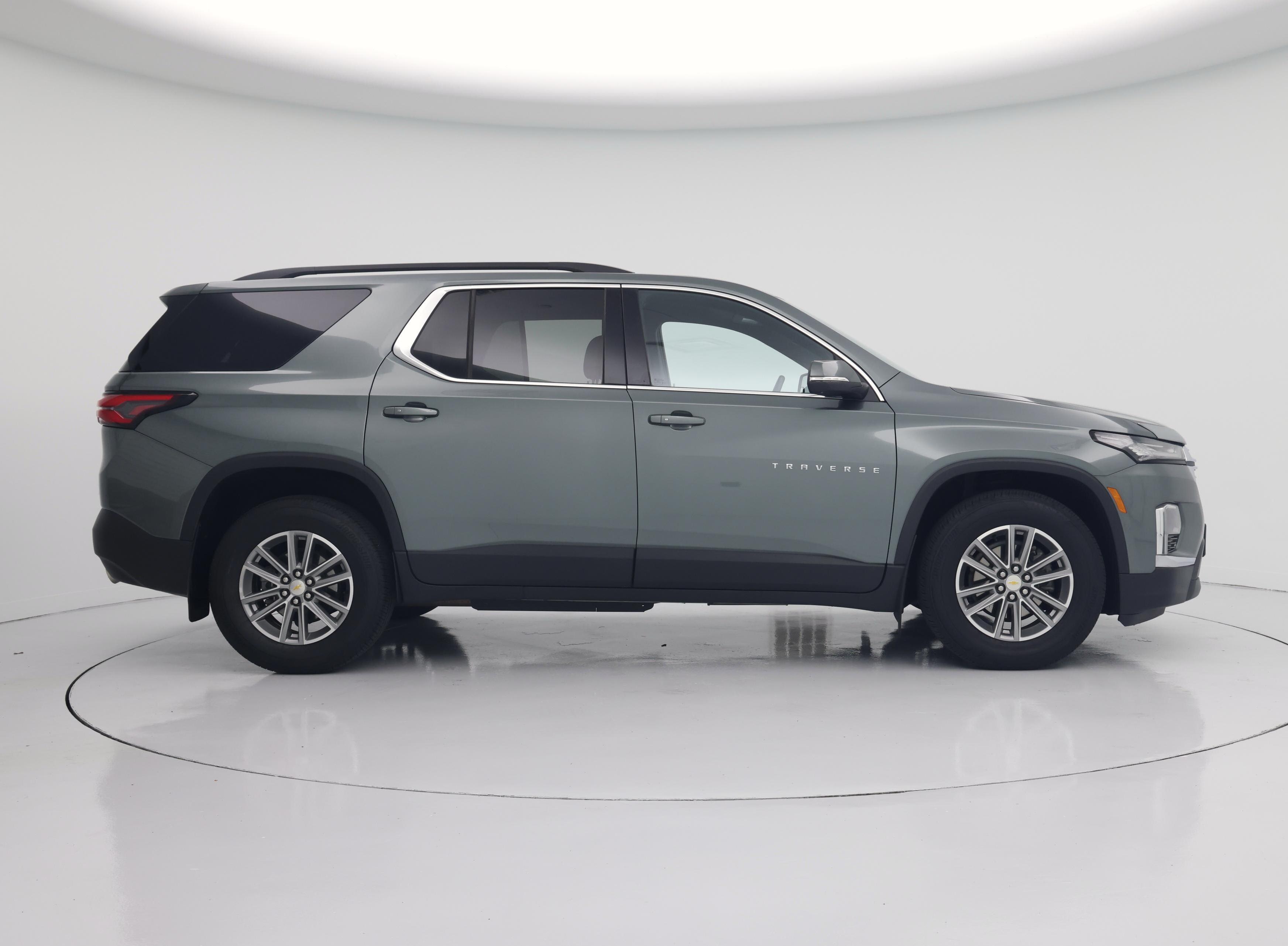 Thumbnail: 2023 Chevrolet Traverse - 7