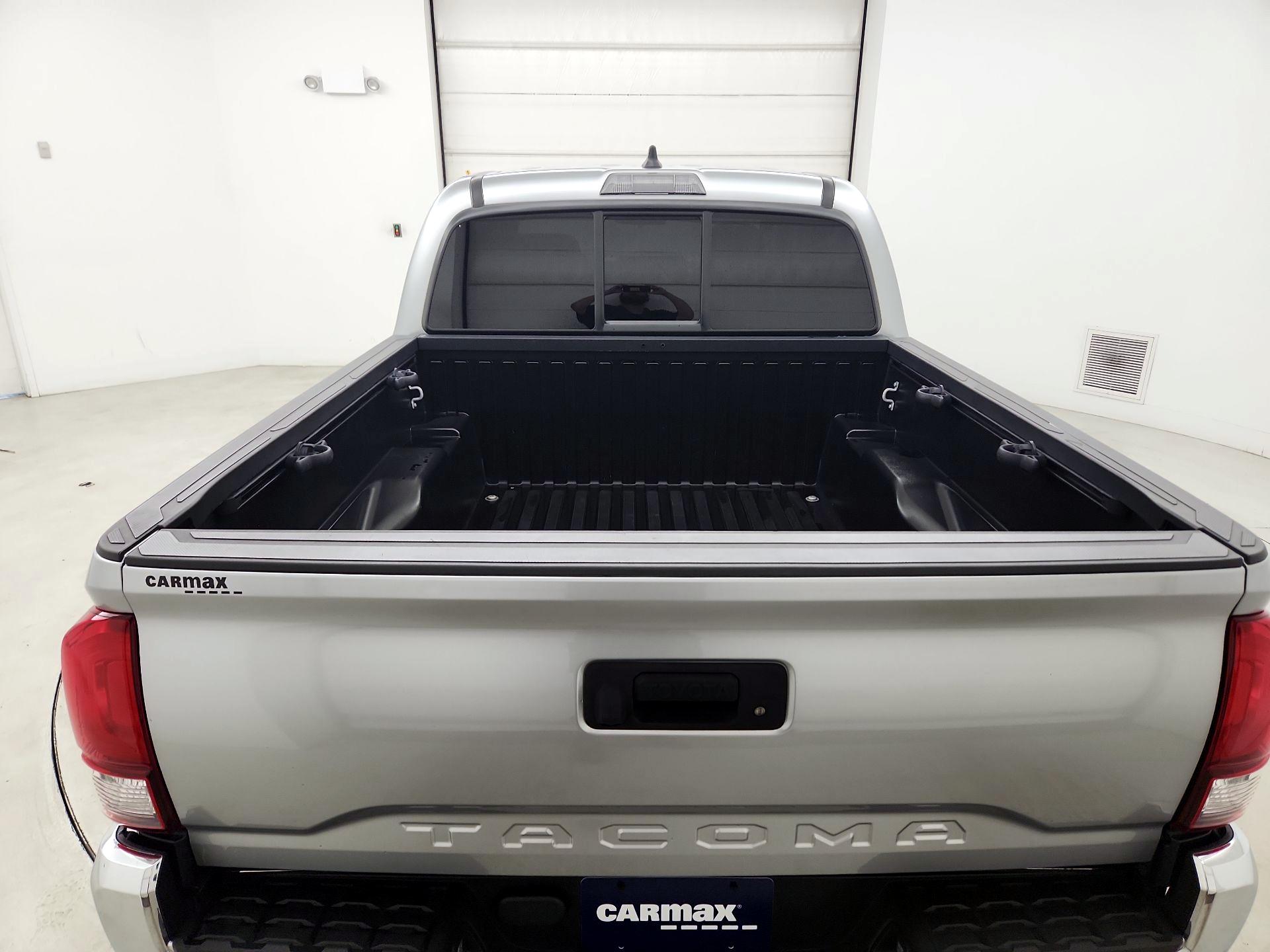 Thumbnail: 2023 Toyota Tacoma - 20