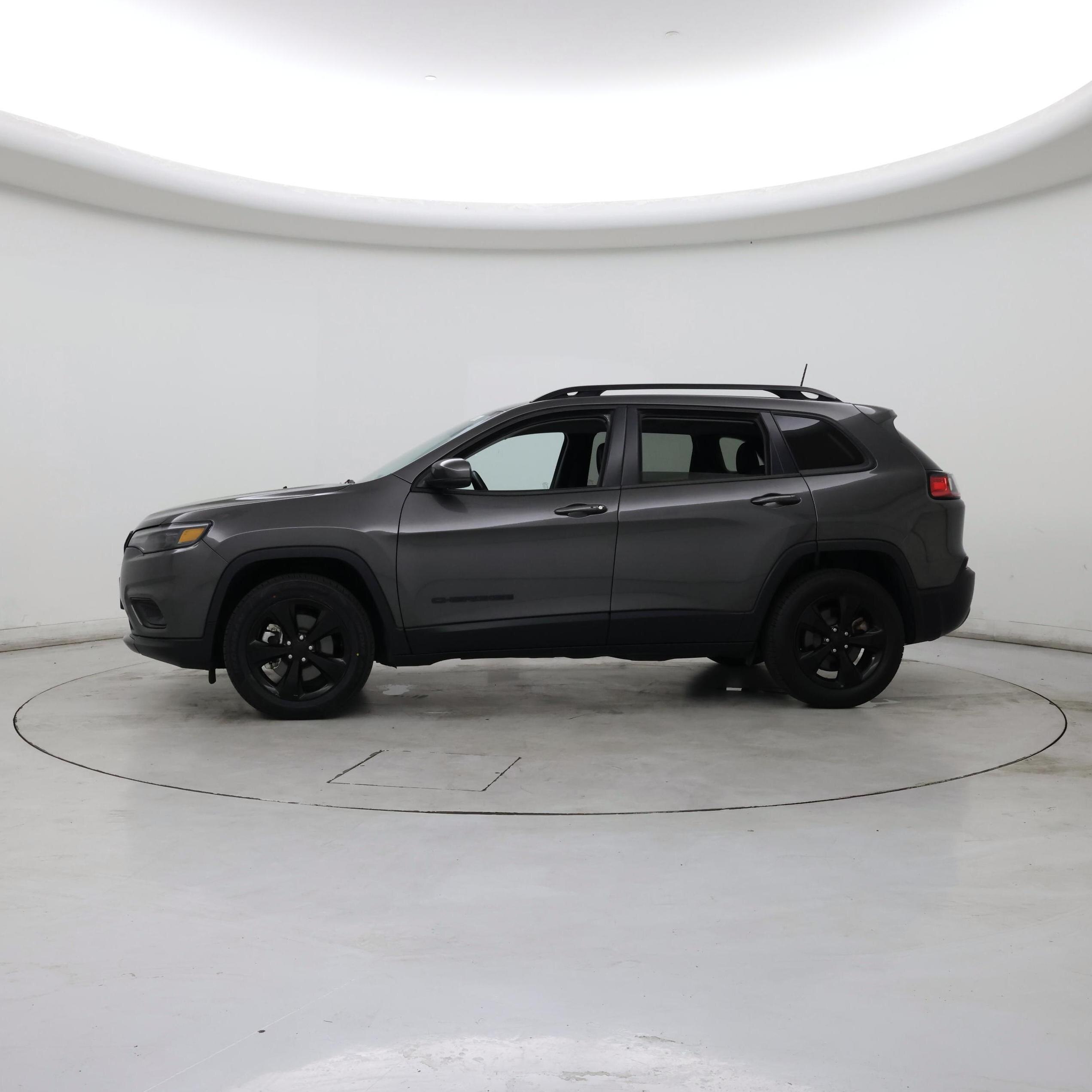 Thumbnail: 2021 Jeep Cherokee - 3