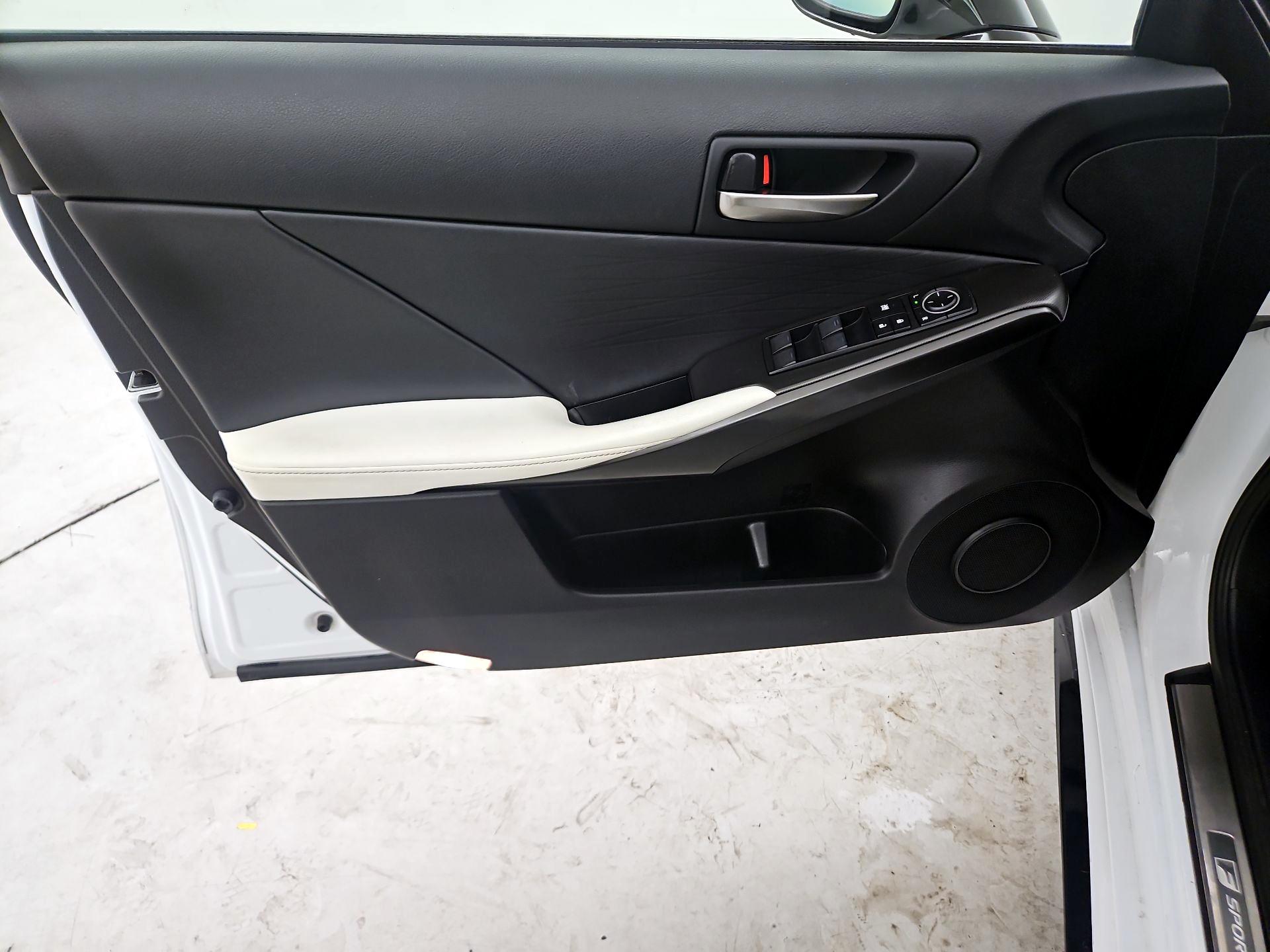 Thumbnail: 2021 Lexus IS - 12