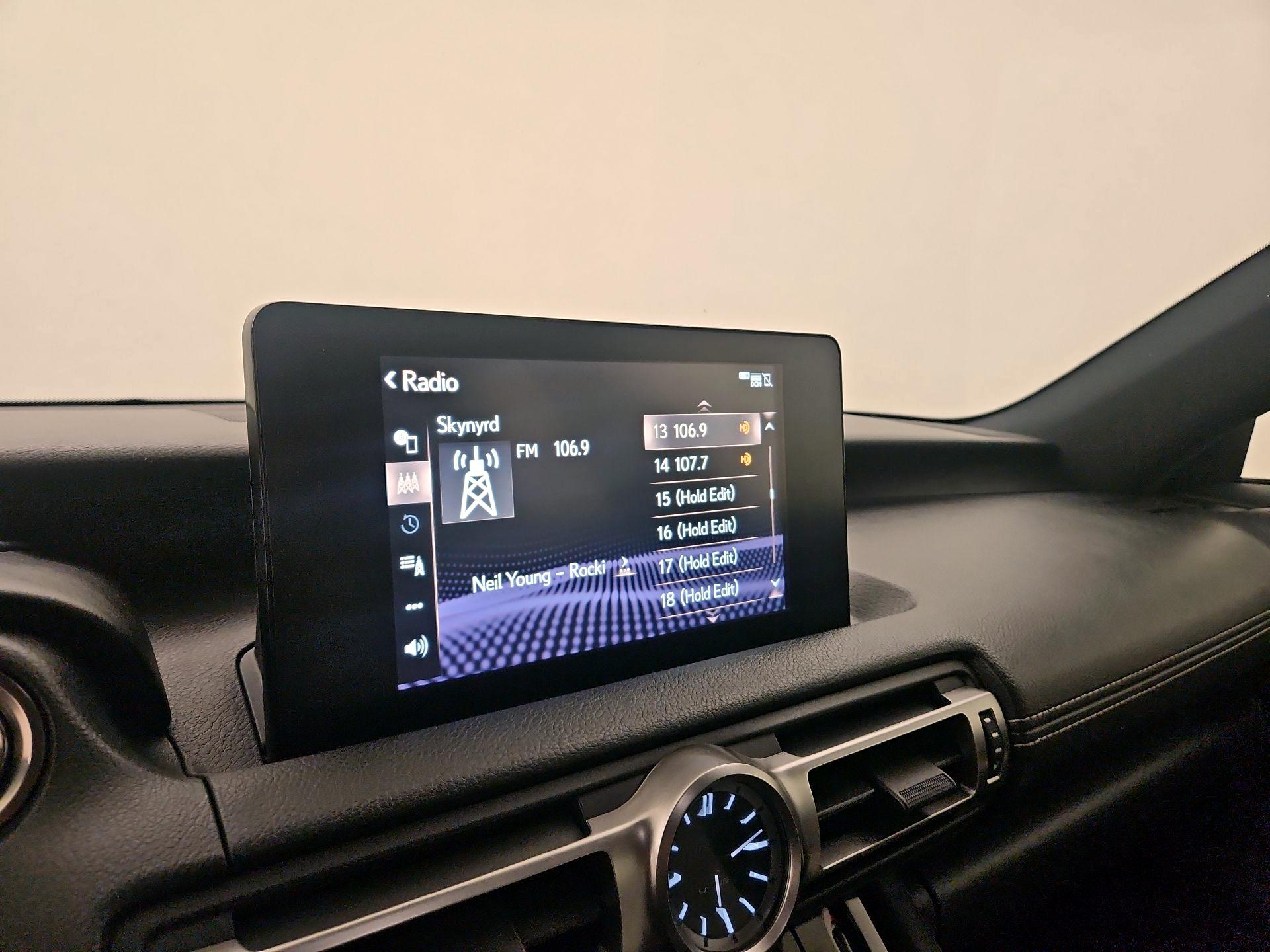 Thumbnail: 2021 Lexus IS - 15