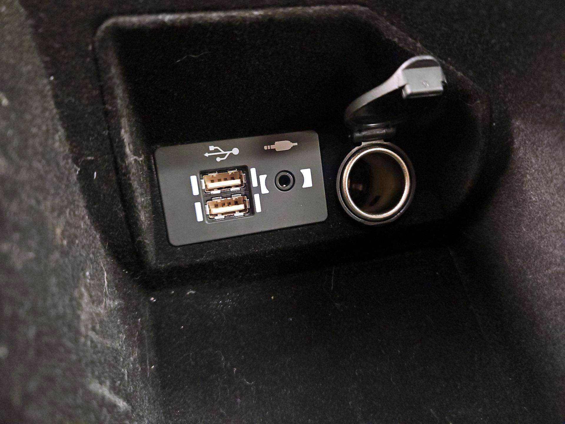 Thumbnail: 2021 Lexus IS - 18