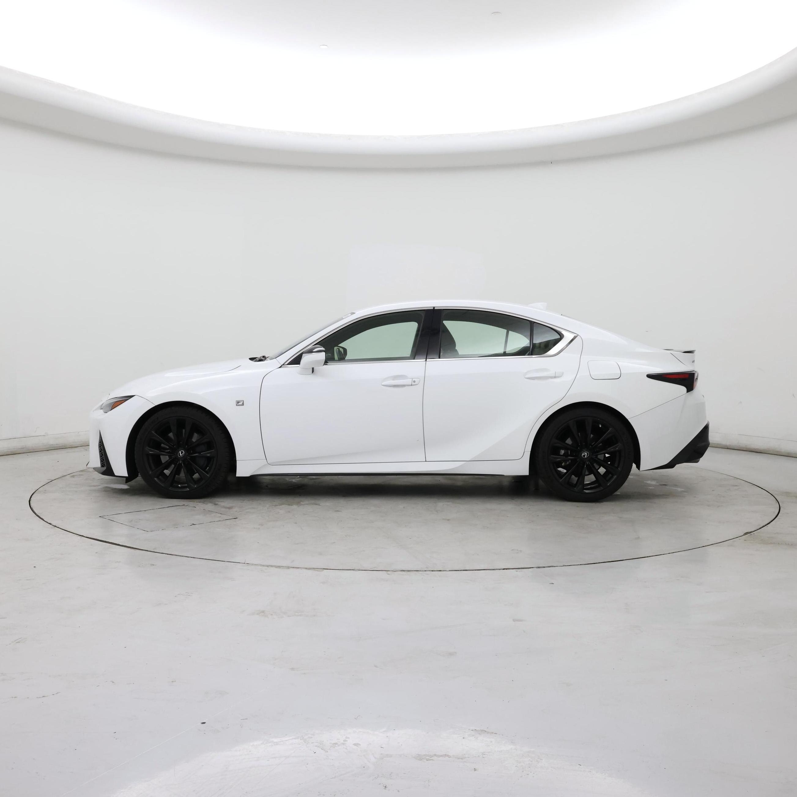 Thumbnail: 2021 Lexus IS - 3