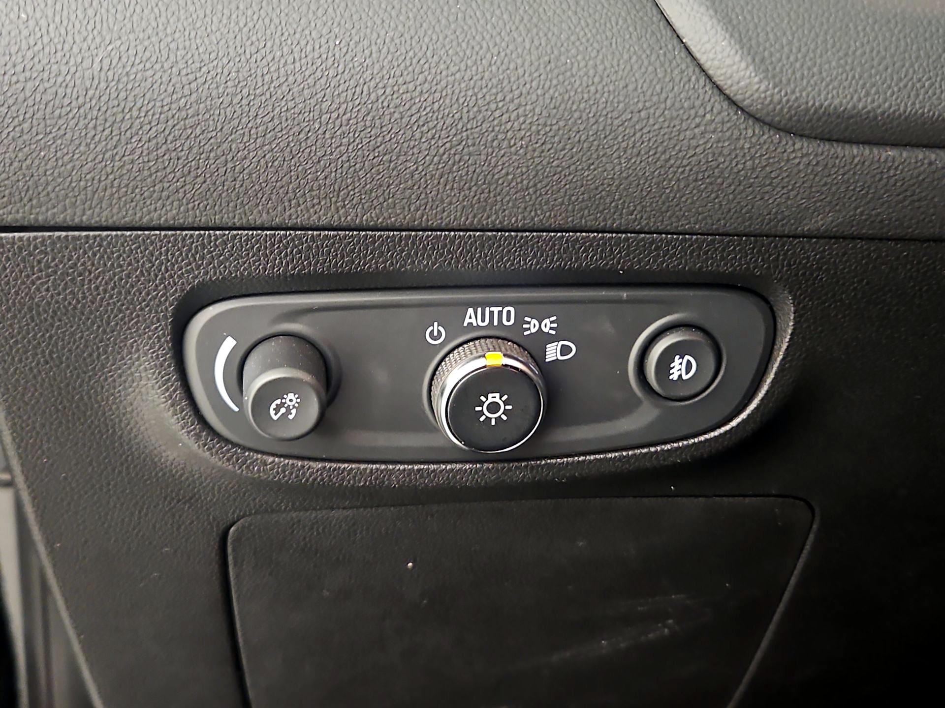 Thumbnail: 2023 Buick Encore GX - 13