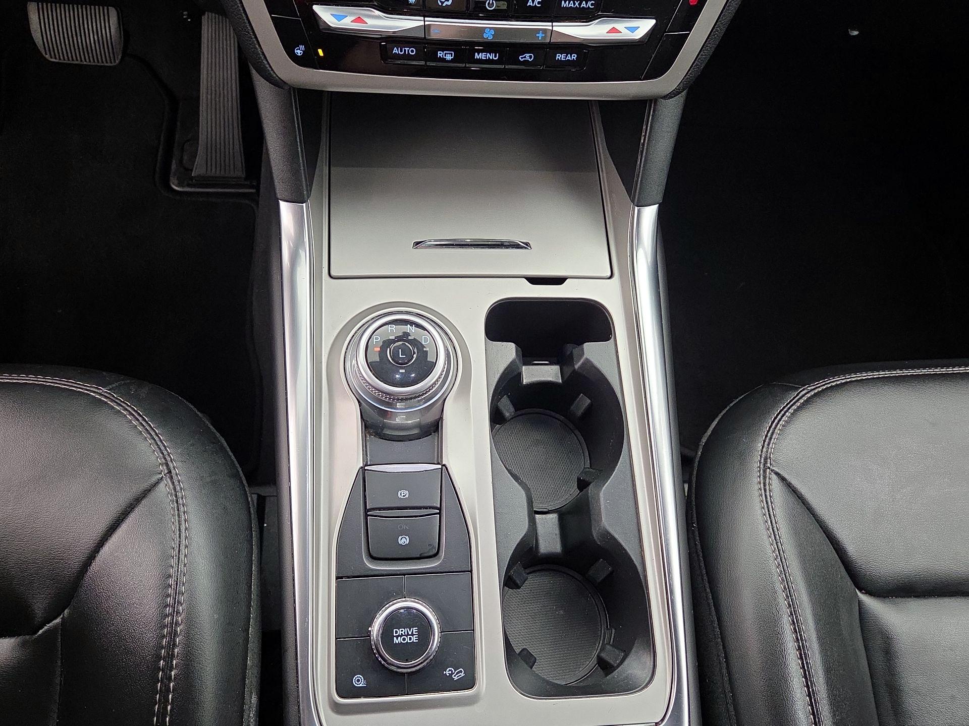 Thumbnail: 2022 Ford Explorer - 18