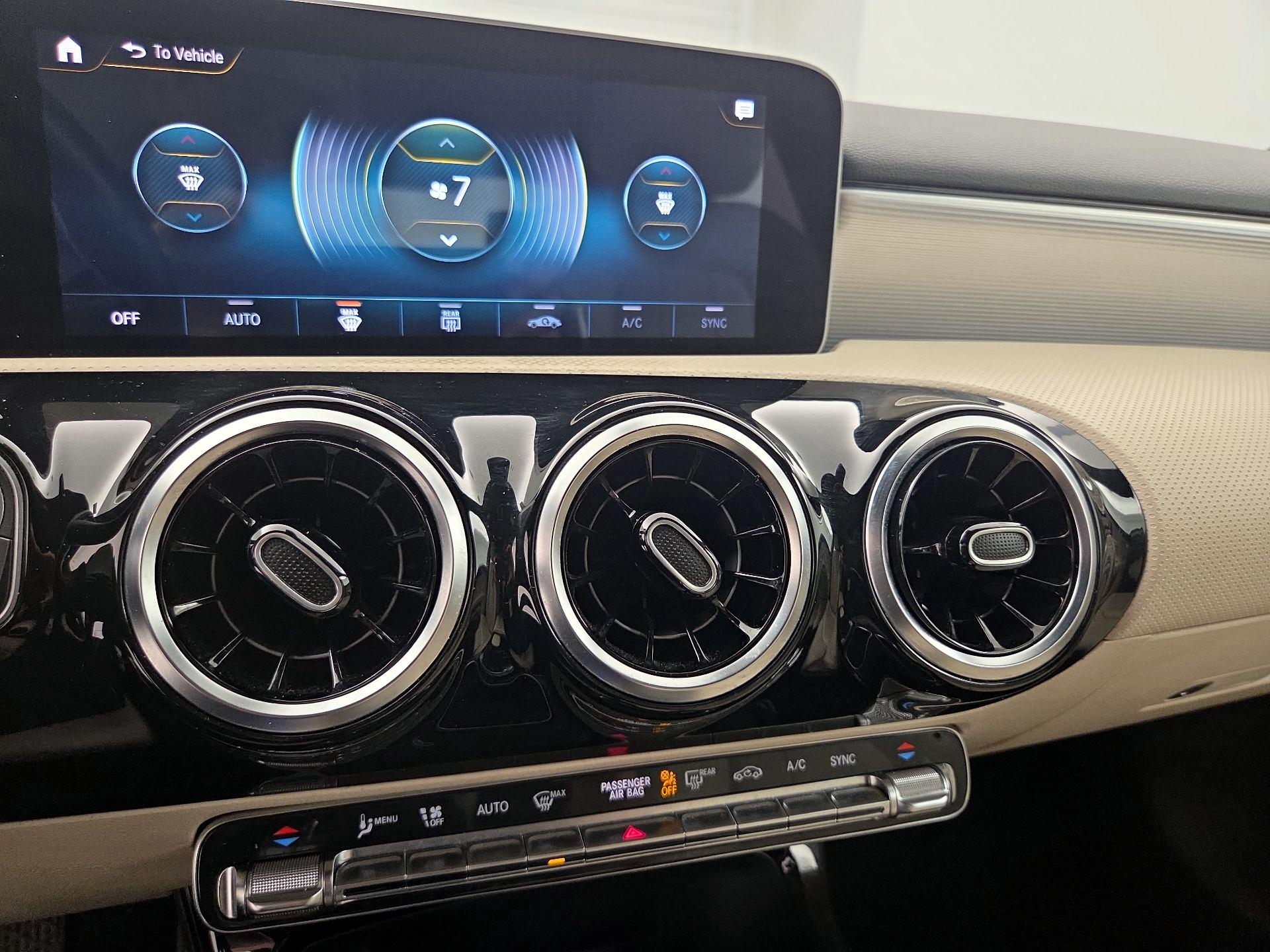 Thumbnail: 2020 Mercedes-Benz A-Class - 16