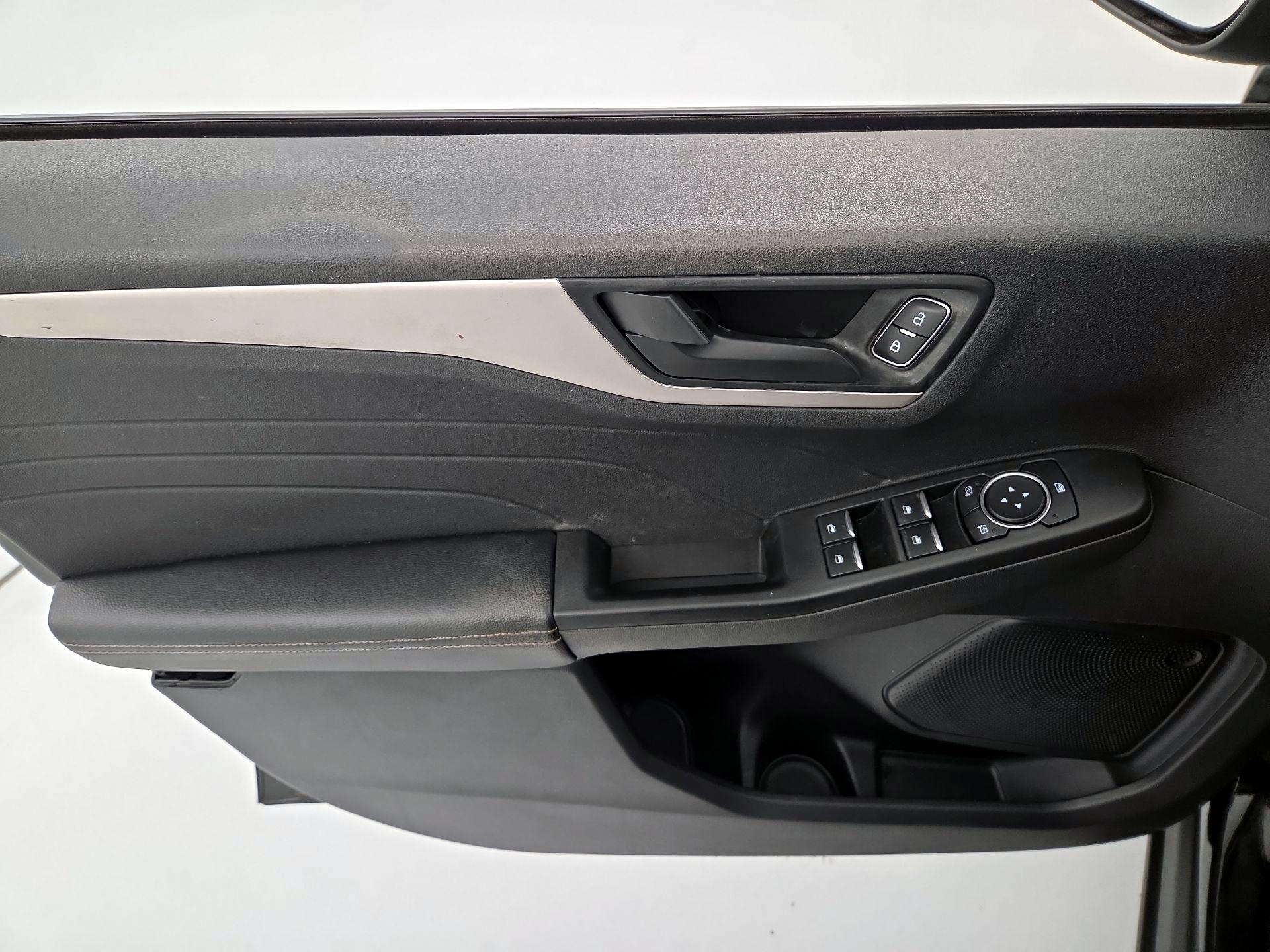 Thumbnail: 2022 Ford Escape - 12