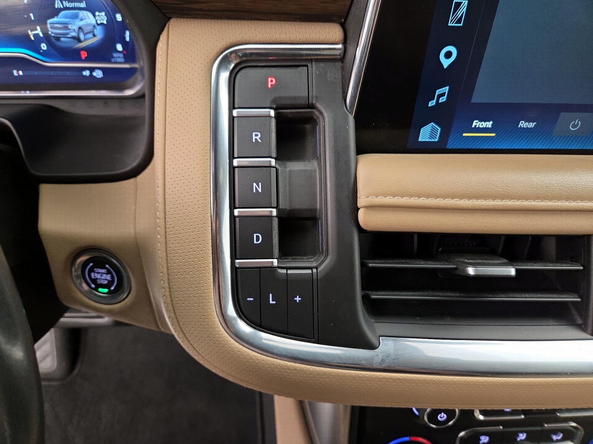 Thumbnail: 2022 Chevrolet Suburban - 18