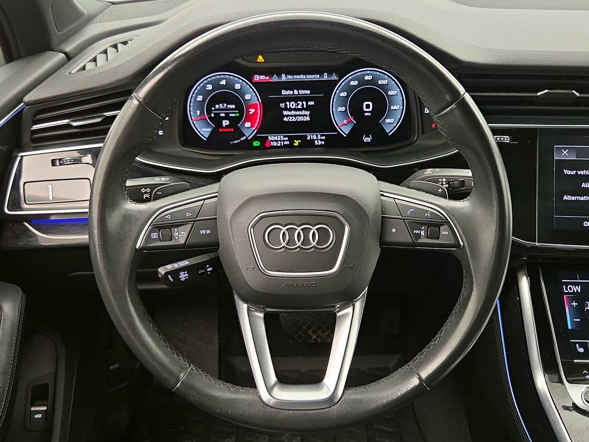 Thumbnail: 2021 Audi Q7 - 10