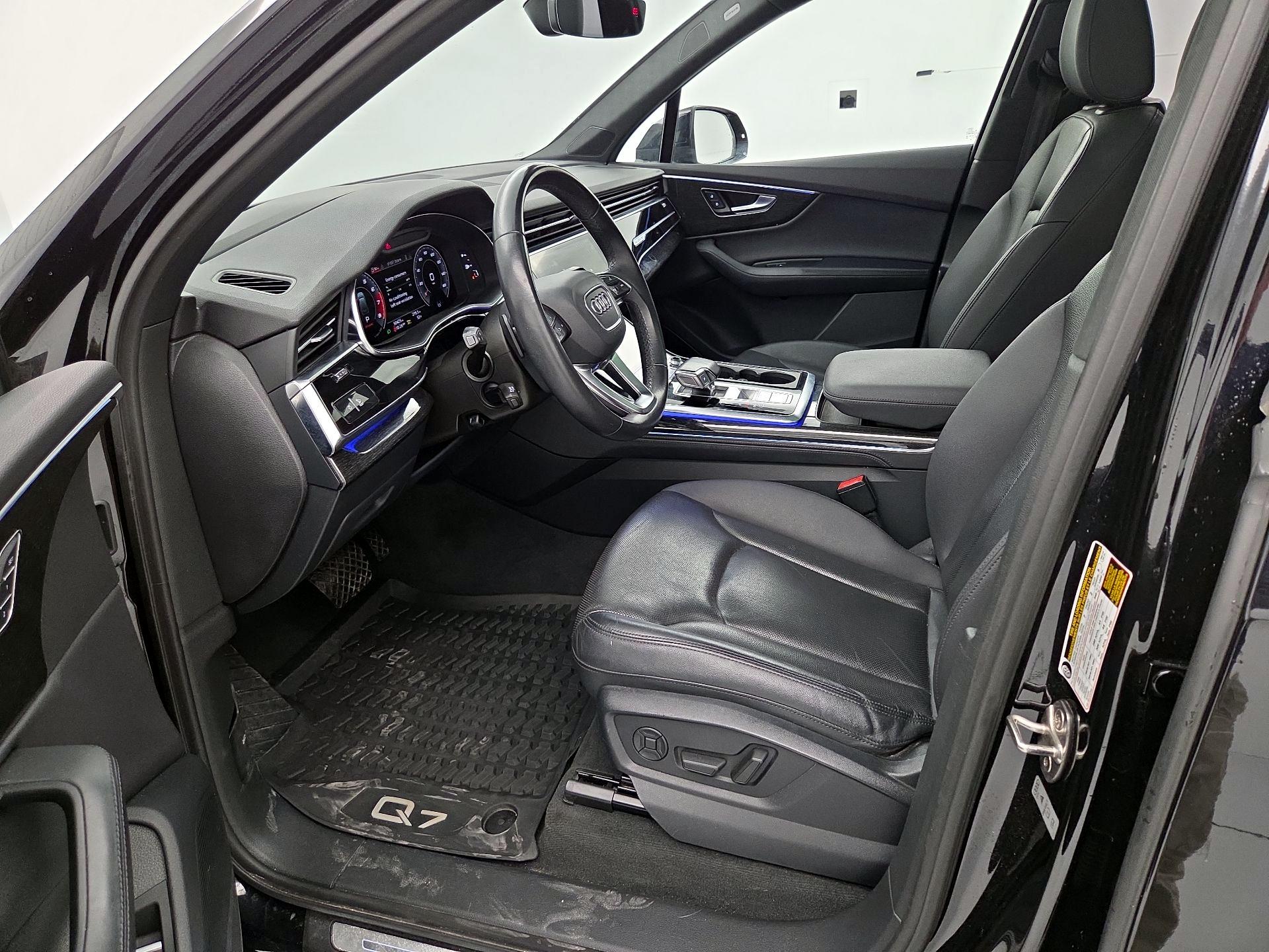 Thumbnail: 2021 Audi Q7 - 11