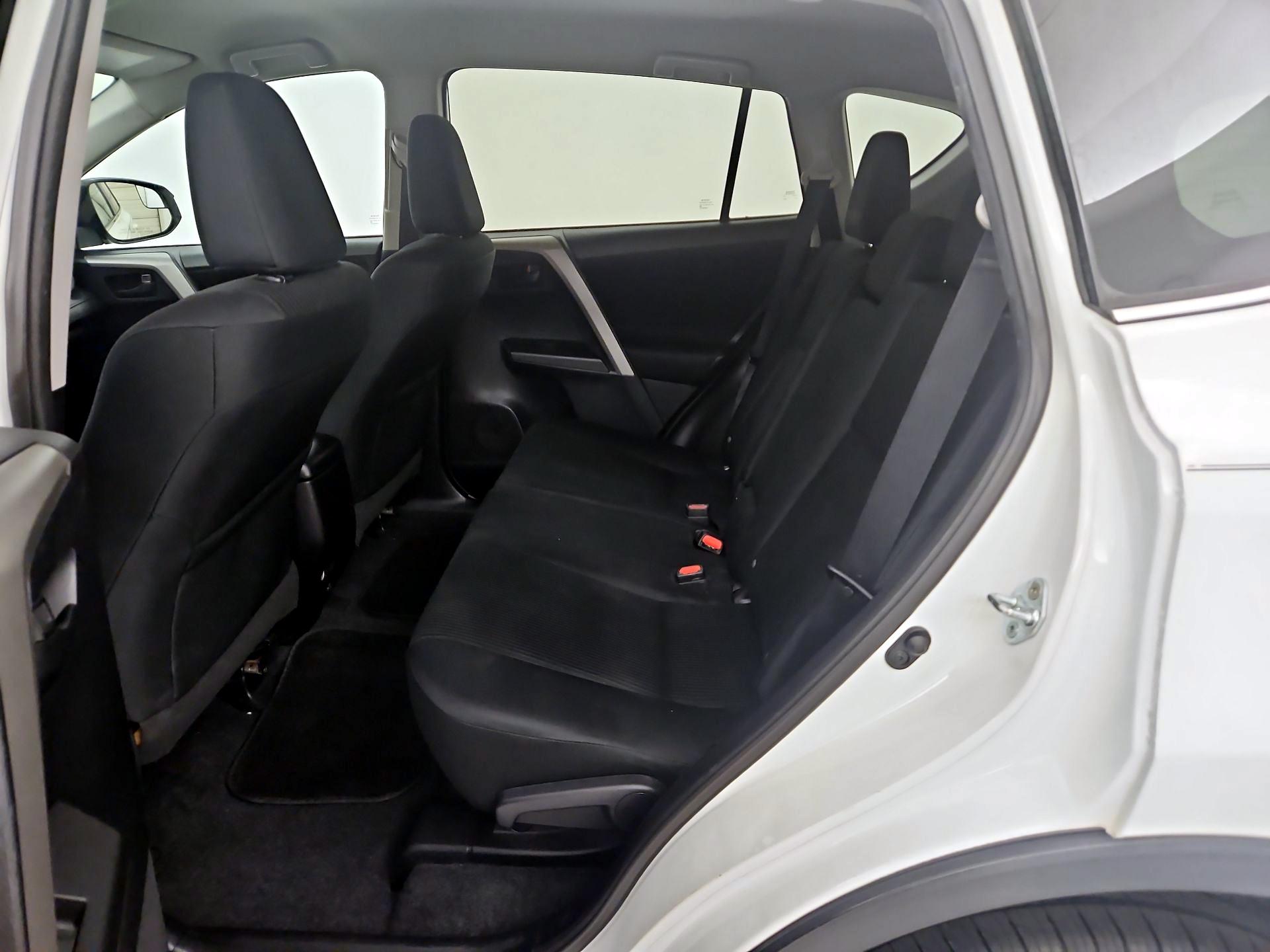 Thumbnail: 2017 Toyota RAV4 - 19