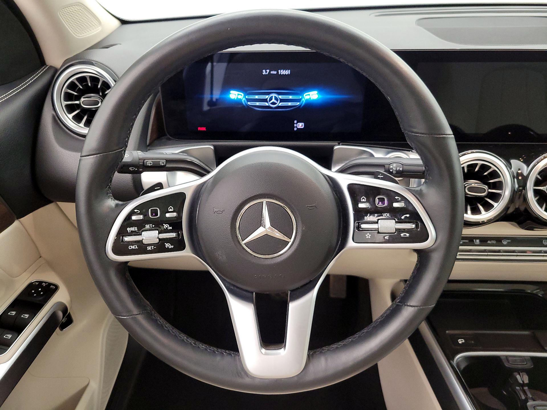 Thumbnail: 2022 Mercedes-Benz GLB - 10