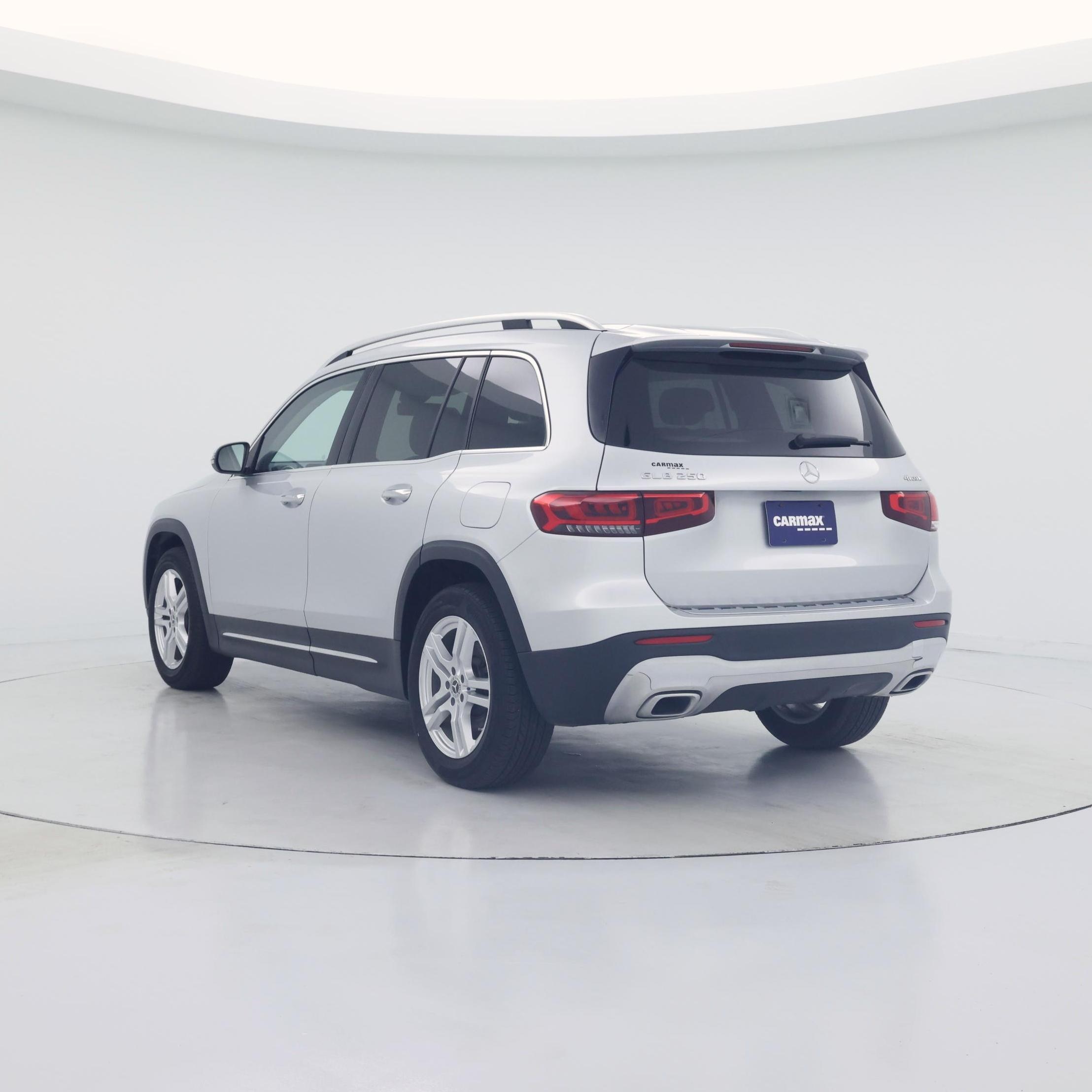 Thumbnail: 2022 Mercedes-Benz GLB - 2